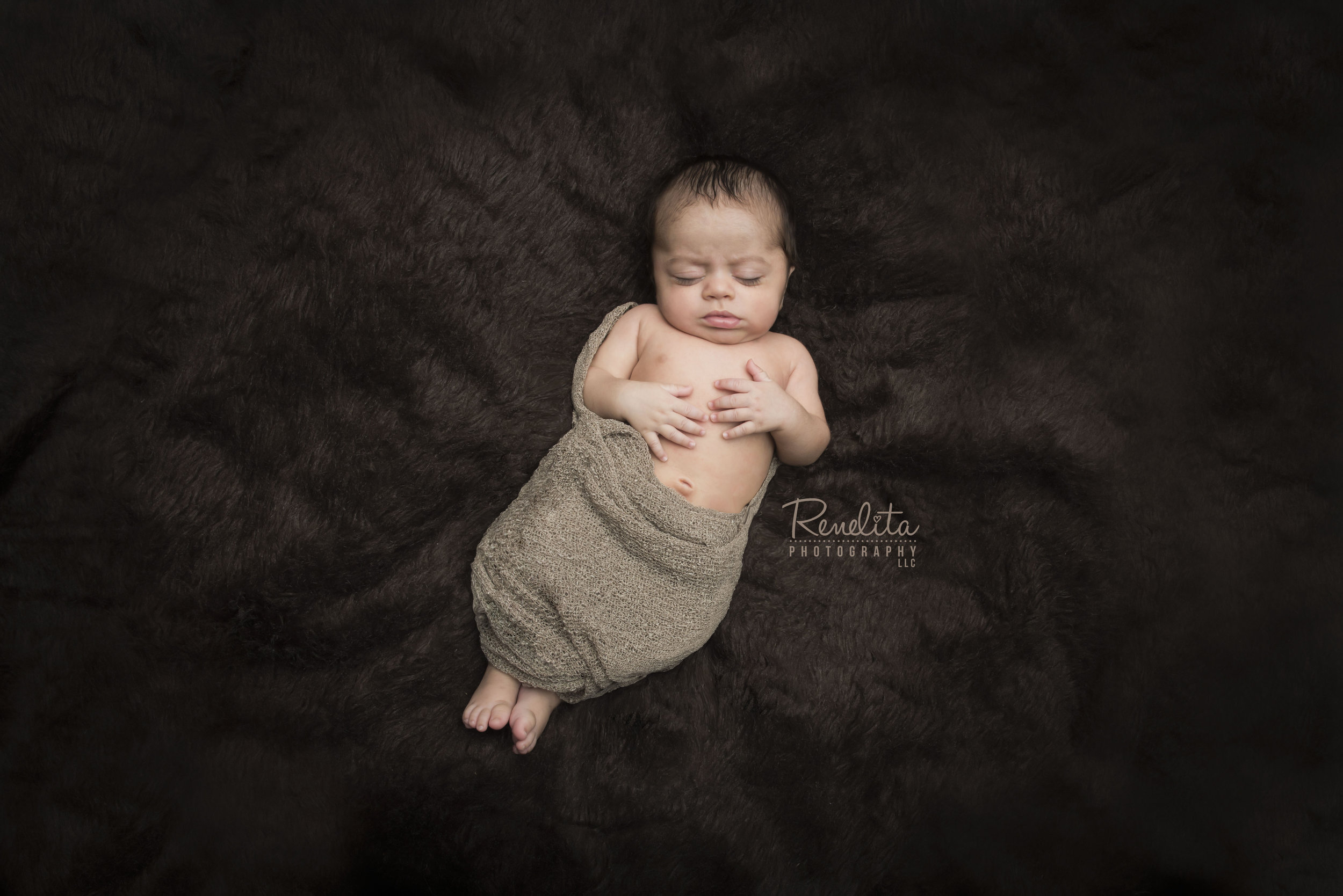 Shah_newborn8_Logo.jpg
