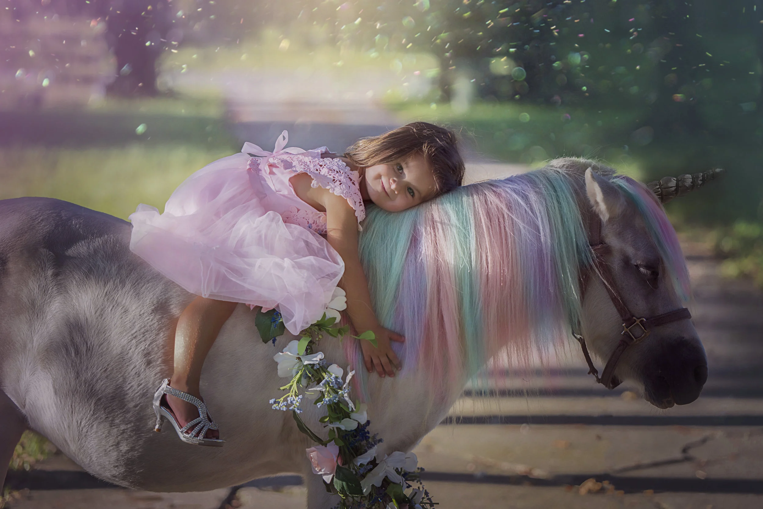 Markwalter_unicorn_12_glitter_RAINBOW.jpg