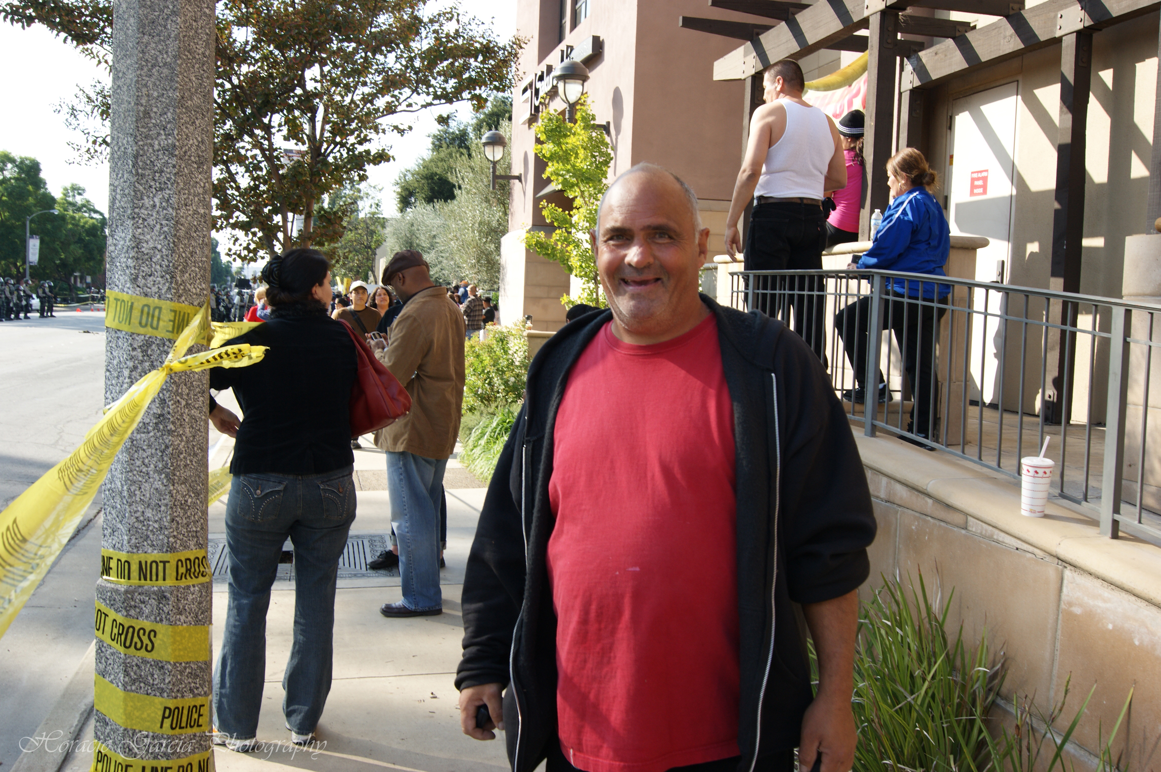 Ladies and gentlemen, this is Paul. He wanted nothing more than for me to take his picture. So I did. The End.