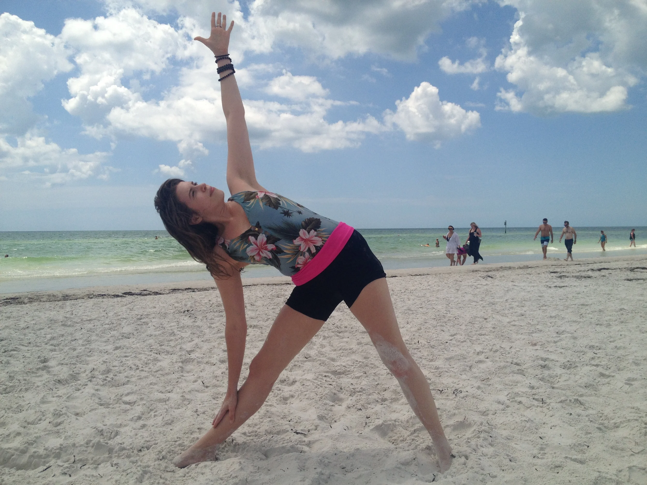 Prenatal Yoga: Triangle Pose How-to & Its Benefits