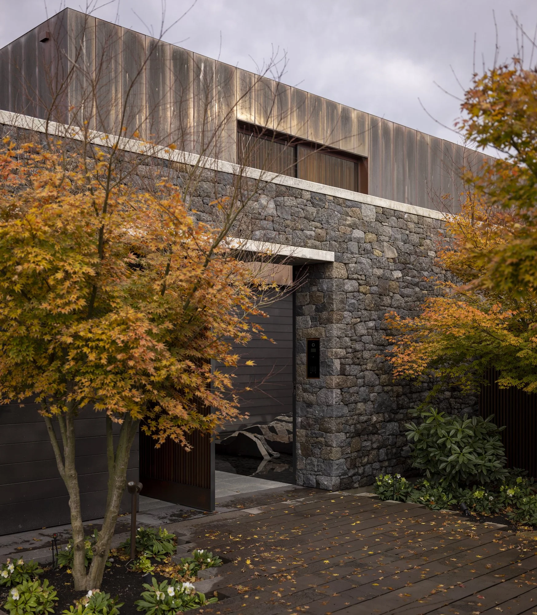 R5_AC7215_16_17 copy.jpg