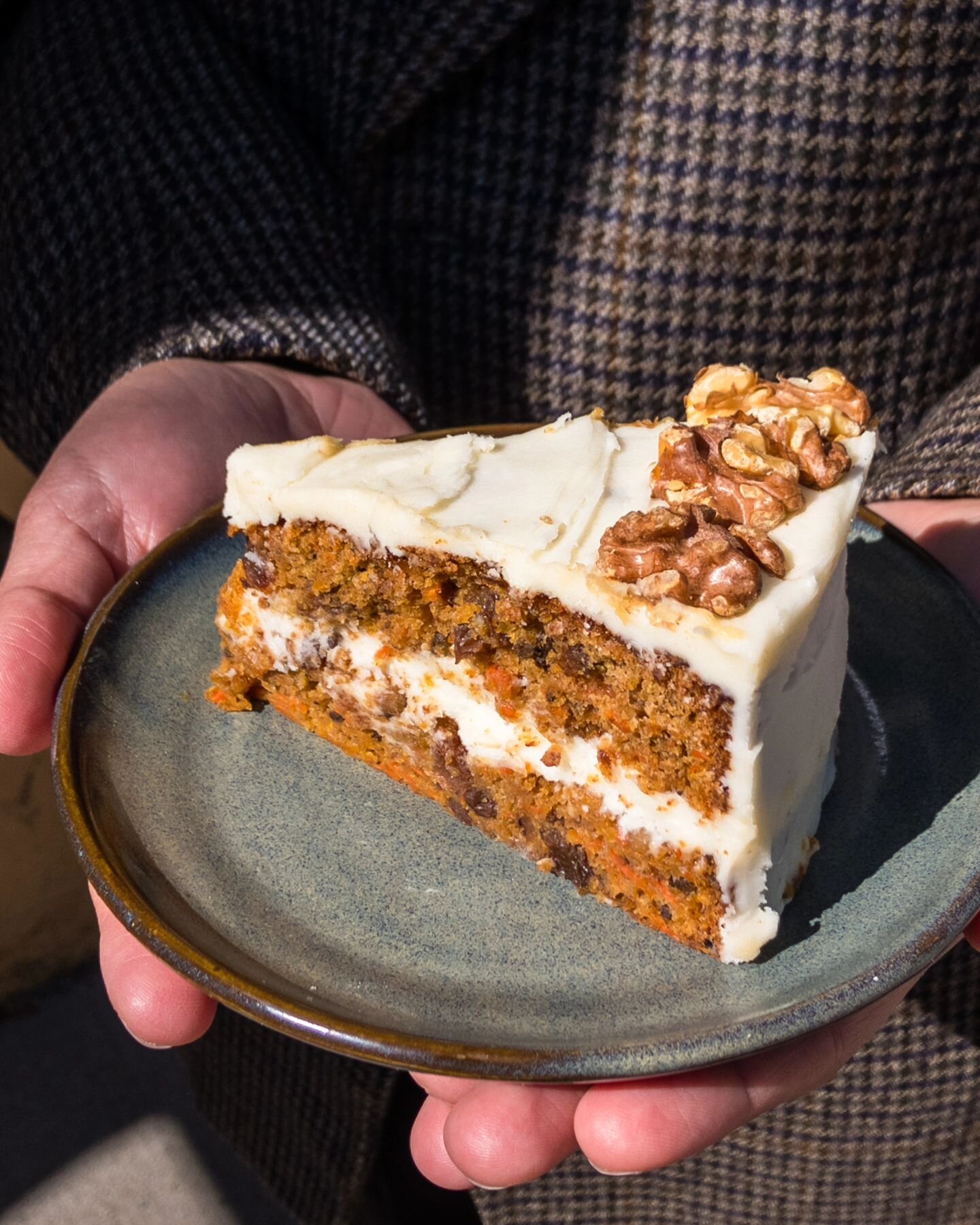 Coffee, breakfast, brown butter bourbon carrot cake with cream cheese icing. Weekend sorted. ✅️