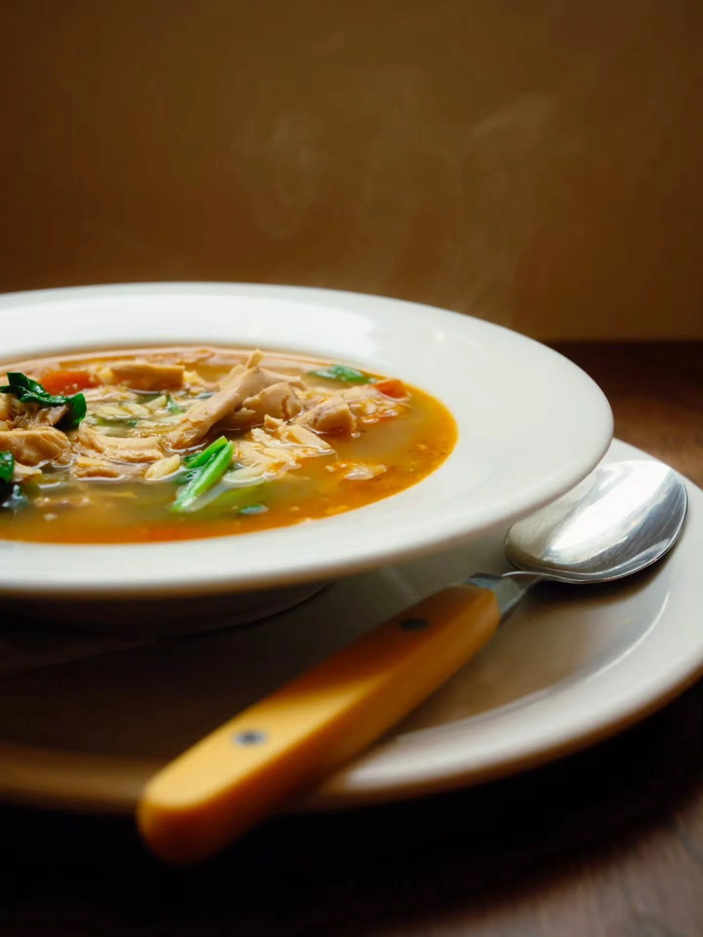 Can confirm: cozy, rainy days here are every bit as magical as the sunny ones. Our new chicken soup is perfect for drizzly weather &mdash; made in house from scratch with a whole chicken, zesty lemon, spinach, orzo, and fresh herbs.

📷: @calummolito