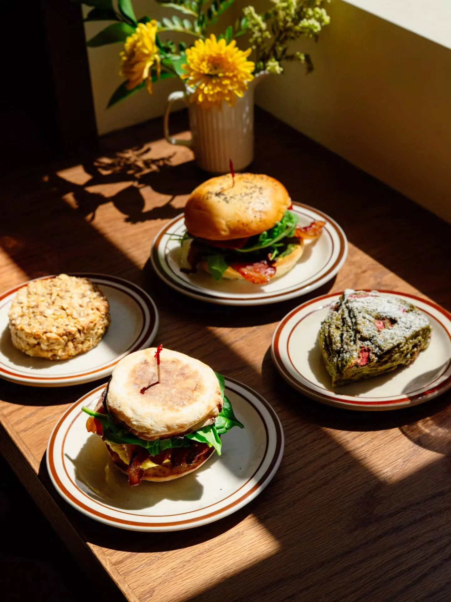 Open regular hours today, 8am to 4pm. Come by for breakfast, lunch or a coffee &mdash; we'd love to see you! 🍳☕️

📷: @calummolitordyer