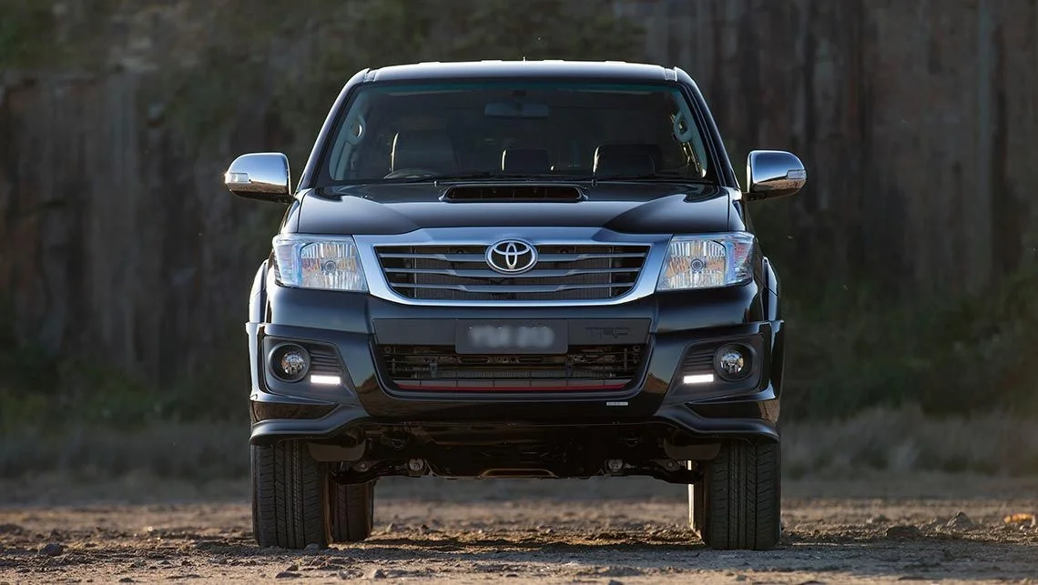 2016-Toyota-Hilux-Model-Amazing-Wallpaper.jpg