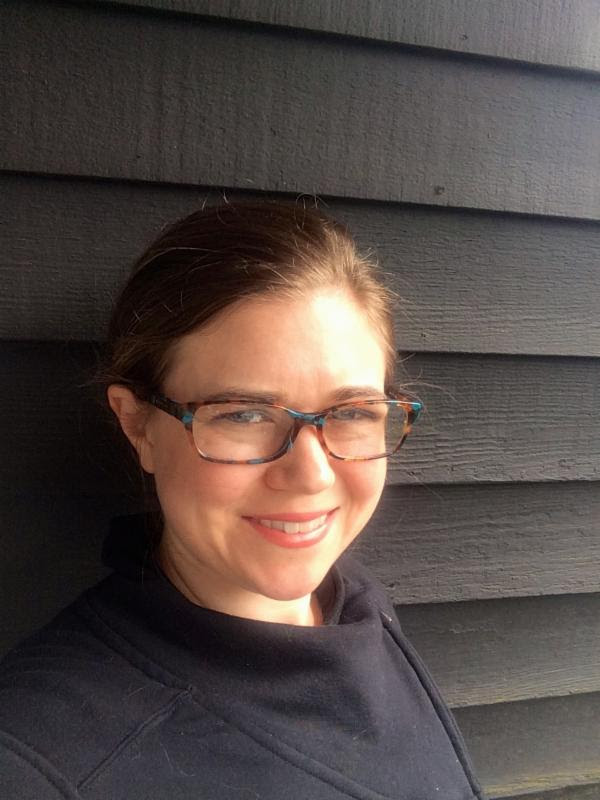 Lyndsey, Acupuncturist