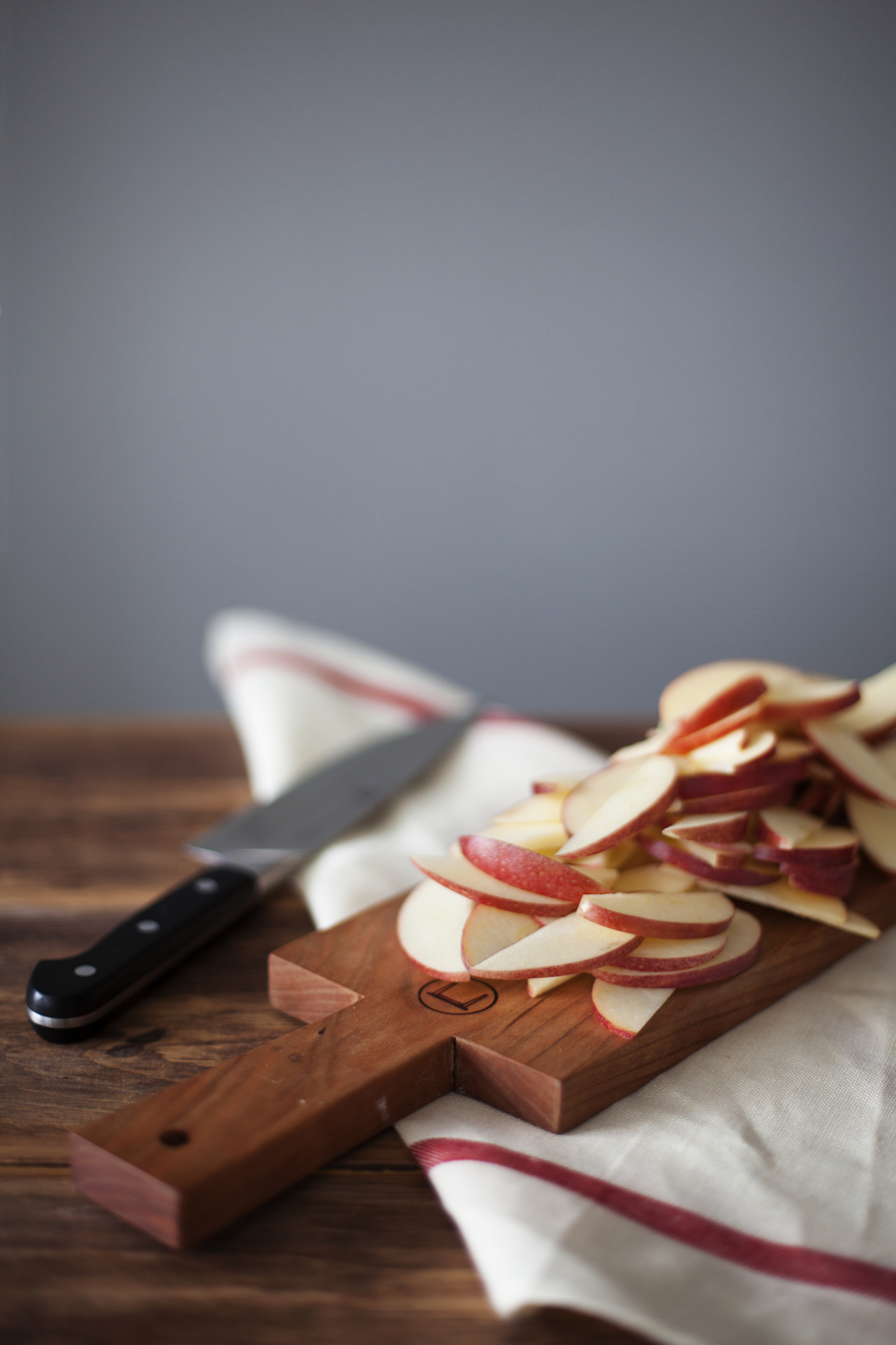 walnut apple crisp iii.jpg