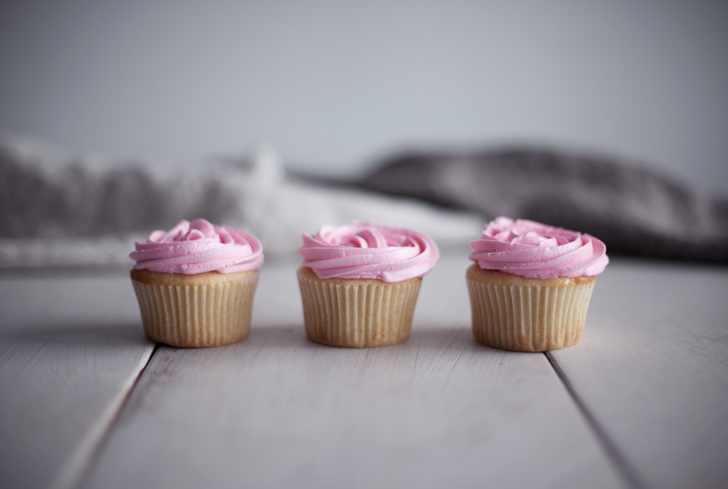 rose cupcakes viii.jpg