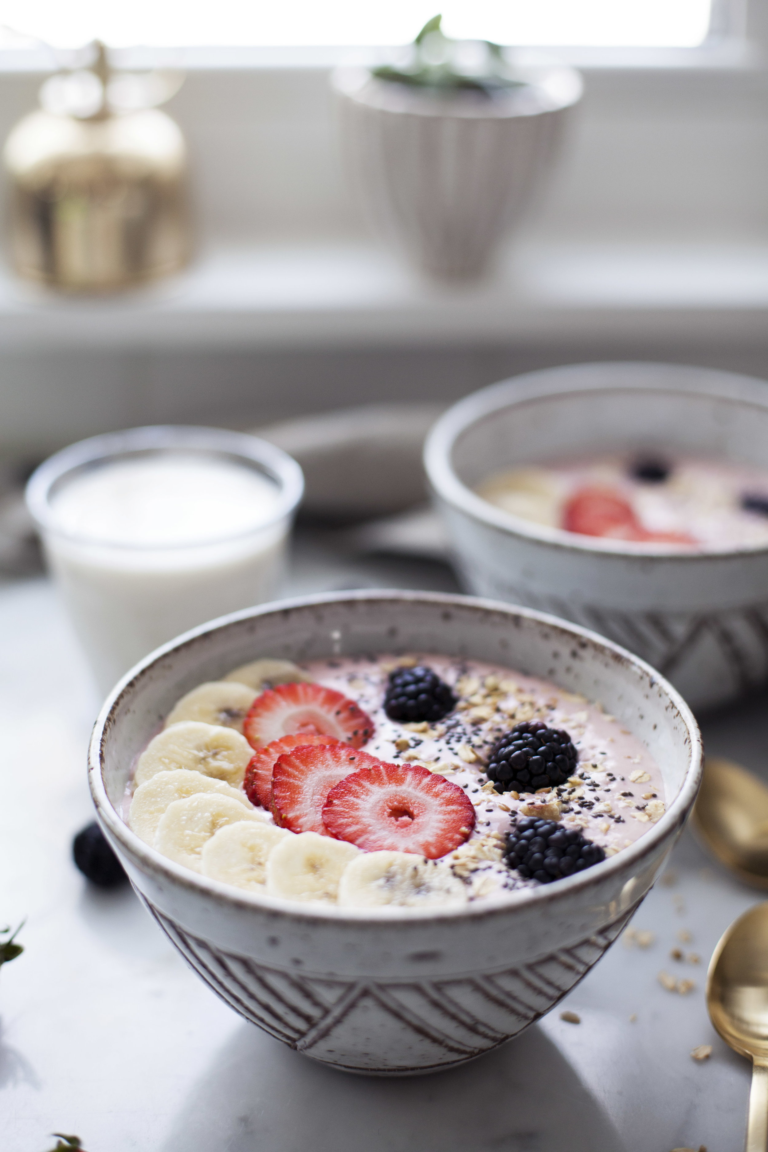 strawberry banana smoothie bowl xii.jpg