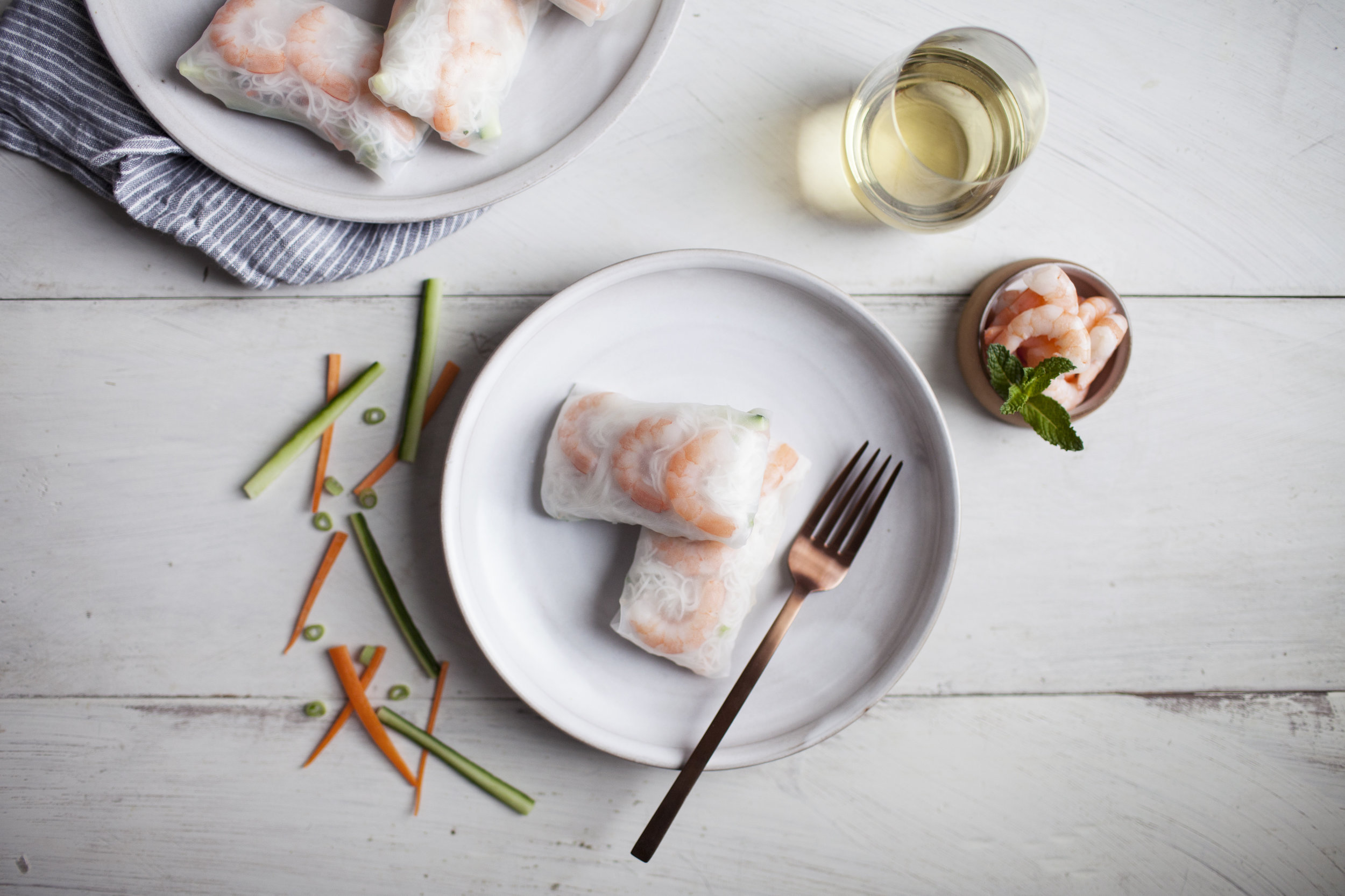 fresh shrimp rolls viiii.jpg