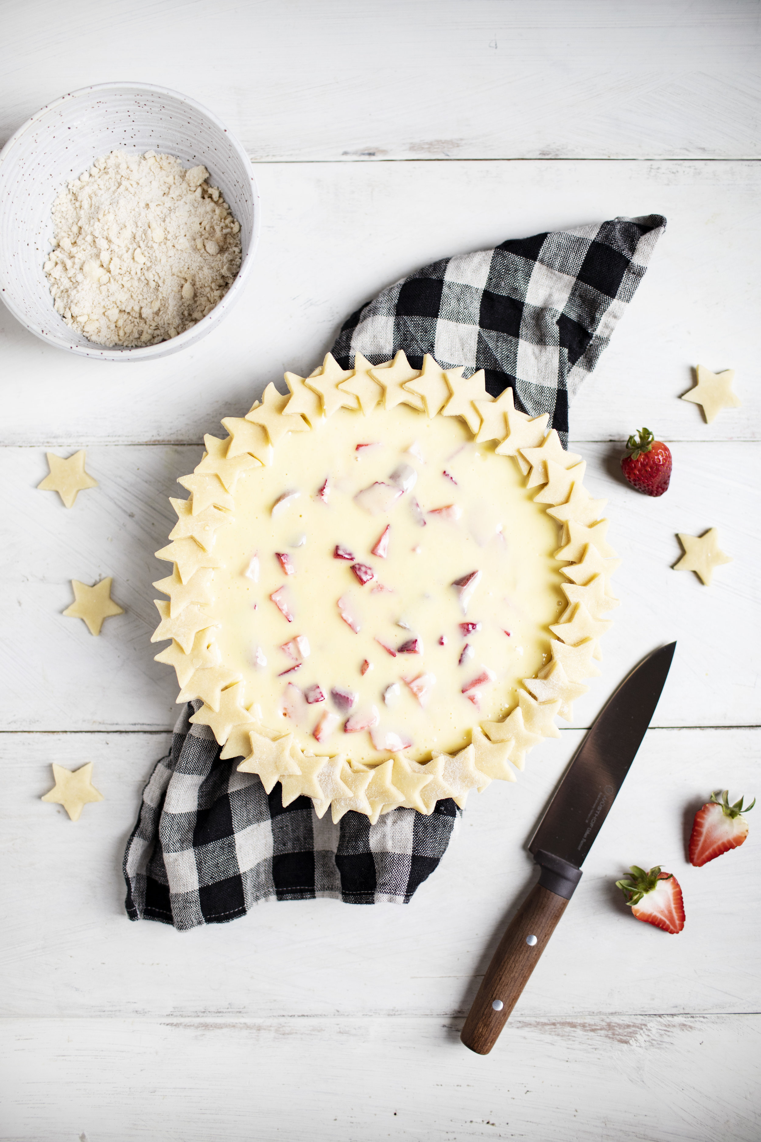 strawberry rhubarb sour cream pie i.jpg