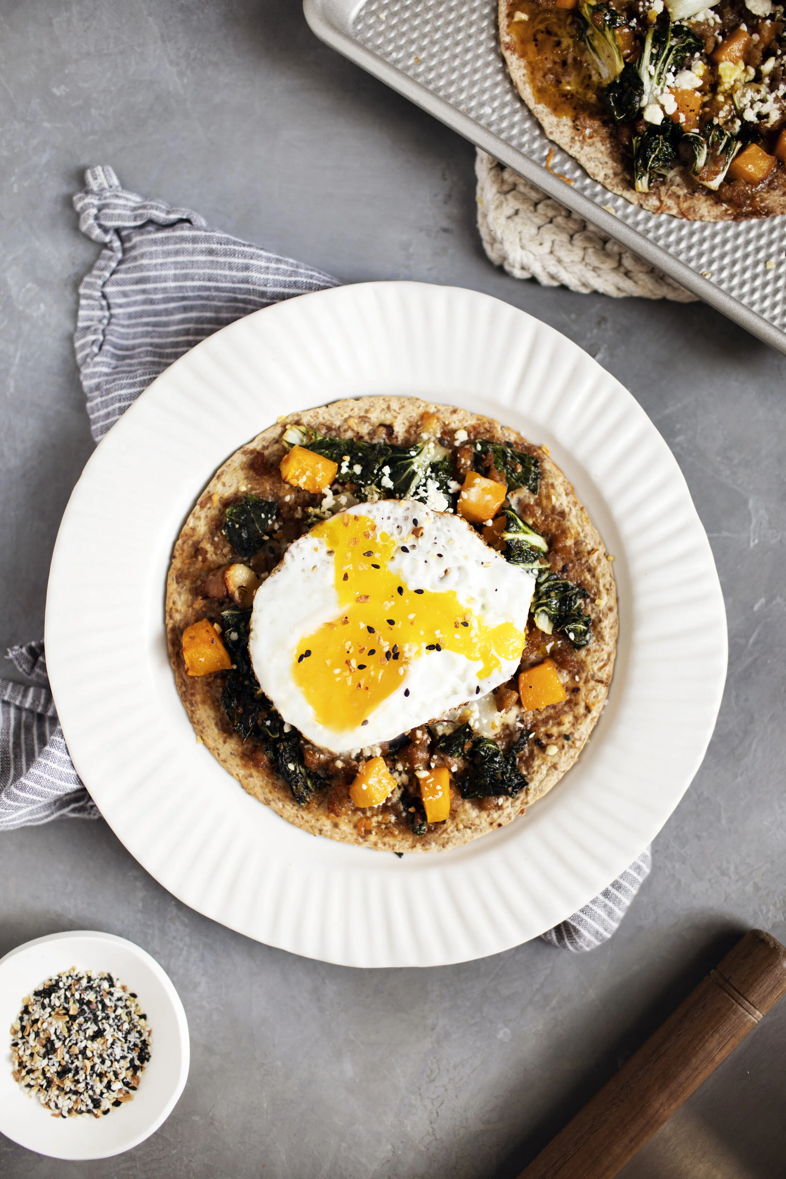 breakfast buddy pizza x.jpg