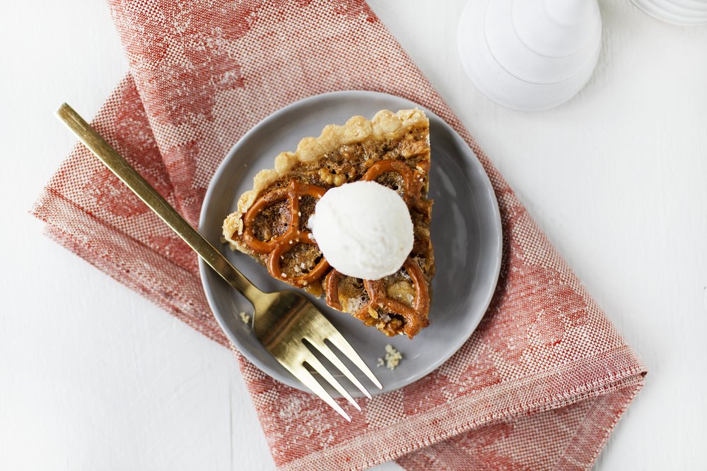 pretzel walnut tart v.jpg