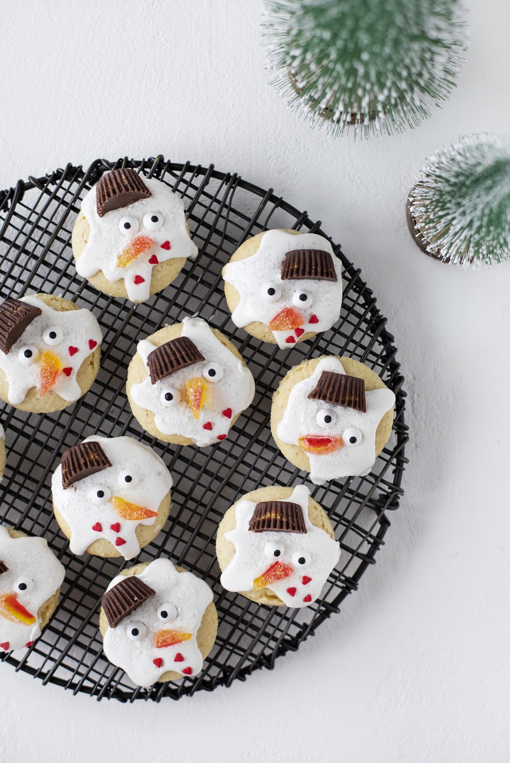 melted snowman cookies i.jpg