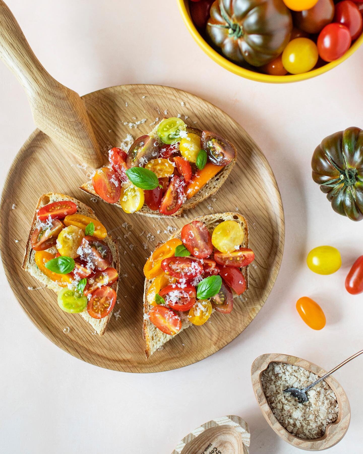 ⁣because it isn&rsquo;t summer without homemade tomato bruschetta! my version features greenhouse heirloom cherry tomatoes &amp; crusty sourdough bread as the base. find the full recipe below! 🍅🍅🍅 @producemadesimple #producemadesimple #greenhouseg