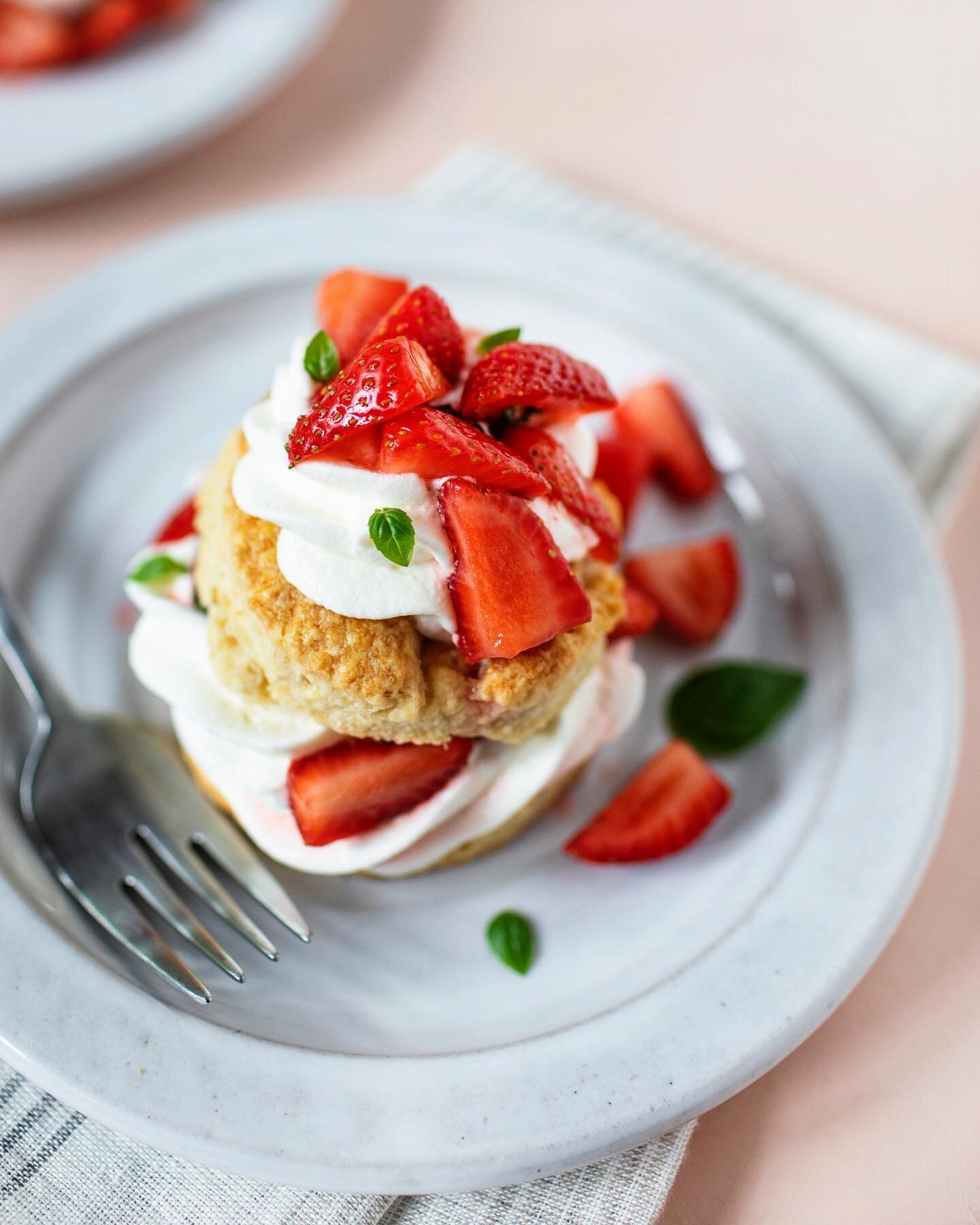 strawberry shortcakes with a summery basil twist ft. @bobsredmill all-purpose flour! a wonderful dessert to make ahead of time &amp; assemble just before serving. find the full recipe at the link in profile! 🍓🍓🍓 #bobsredmill