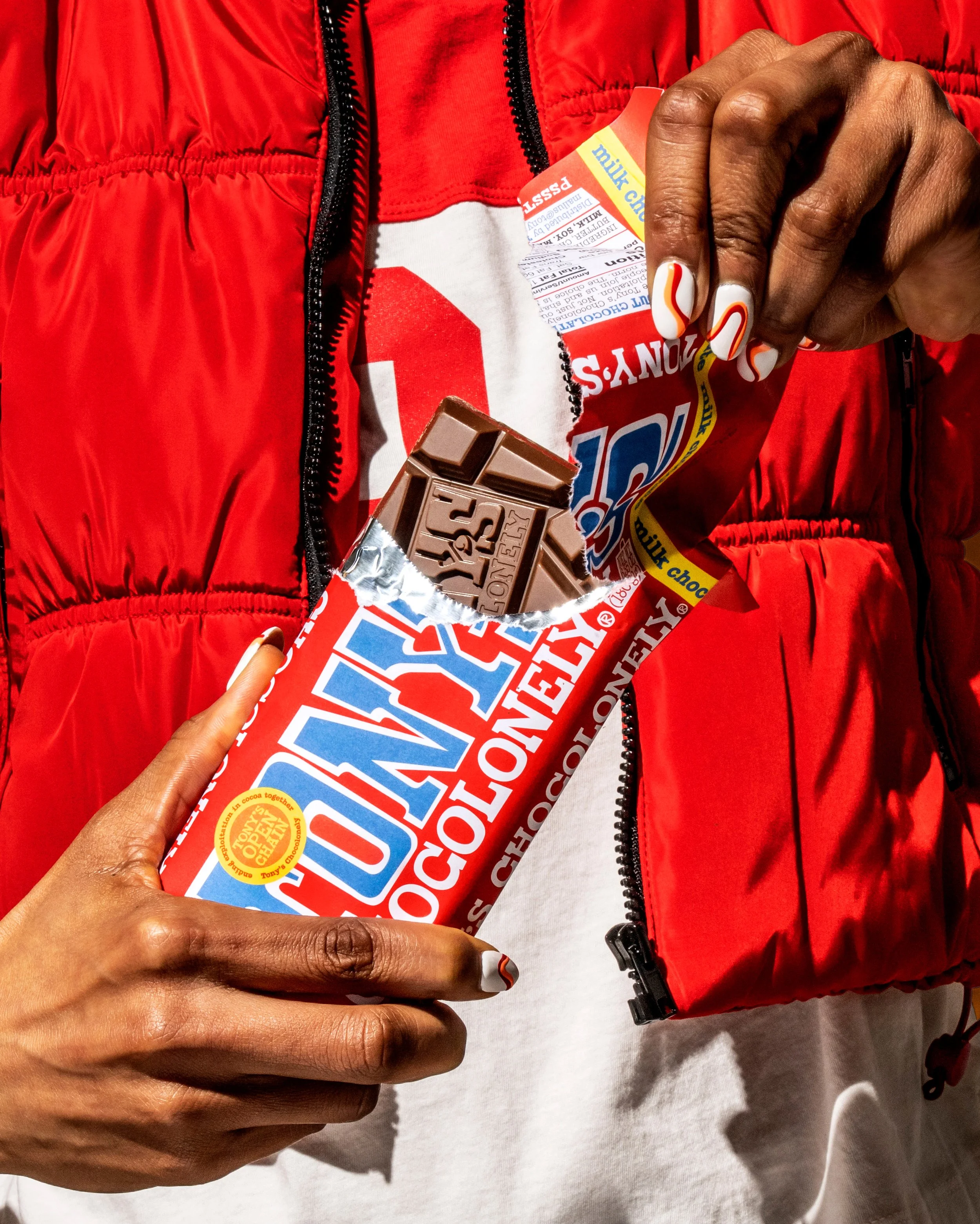 PRODUCT_SANIYA_MILKCHOCOLATE_02_008-Crop.jpg
