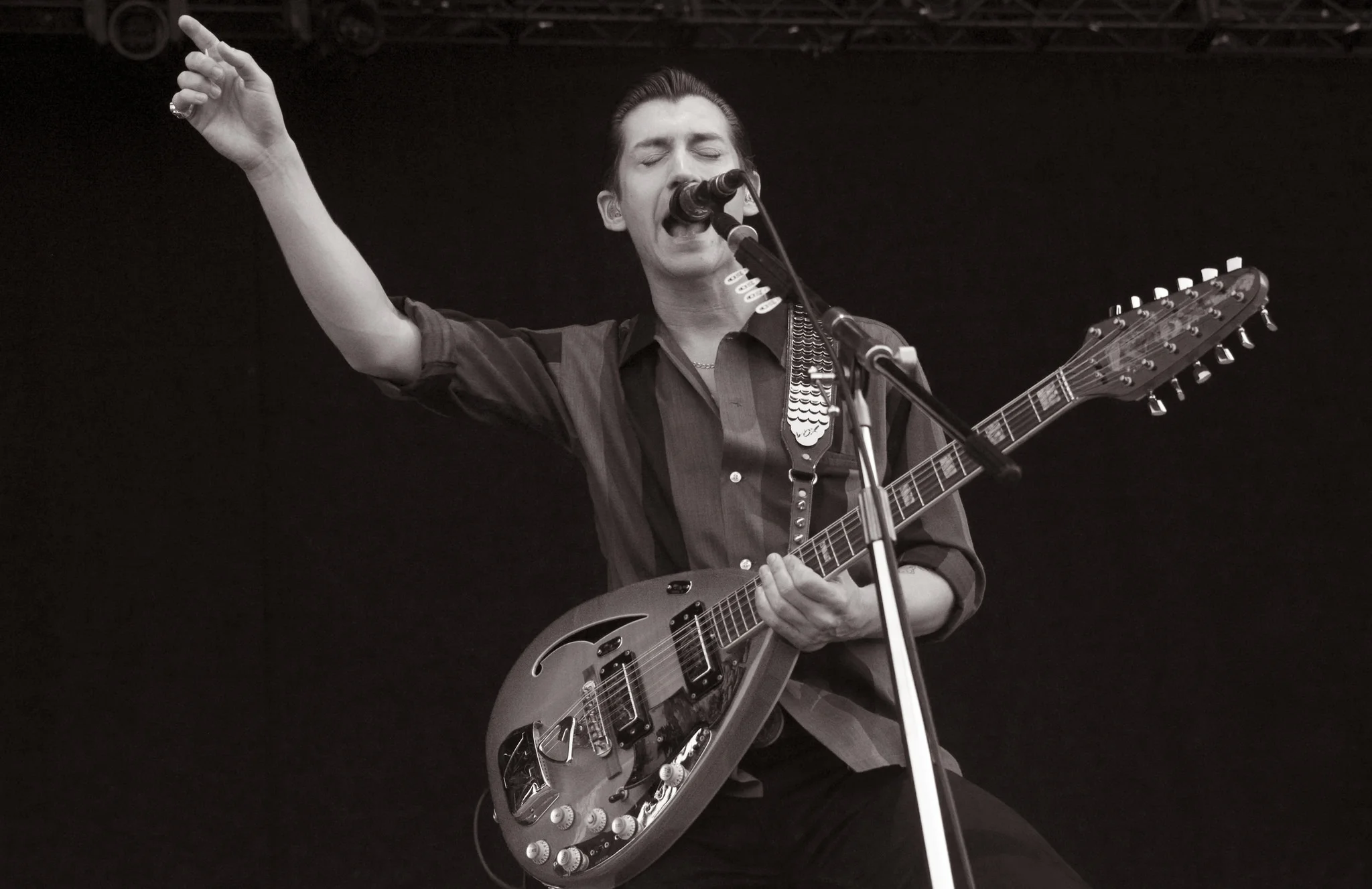 ARCTIC MONKEYS
