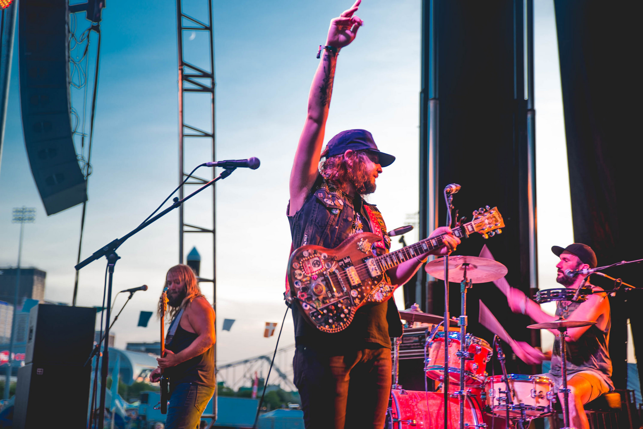 KING TUFF