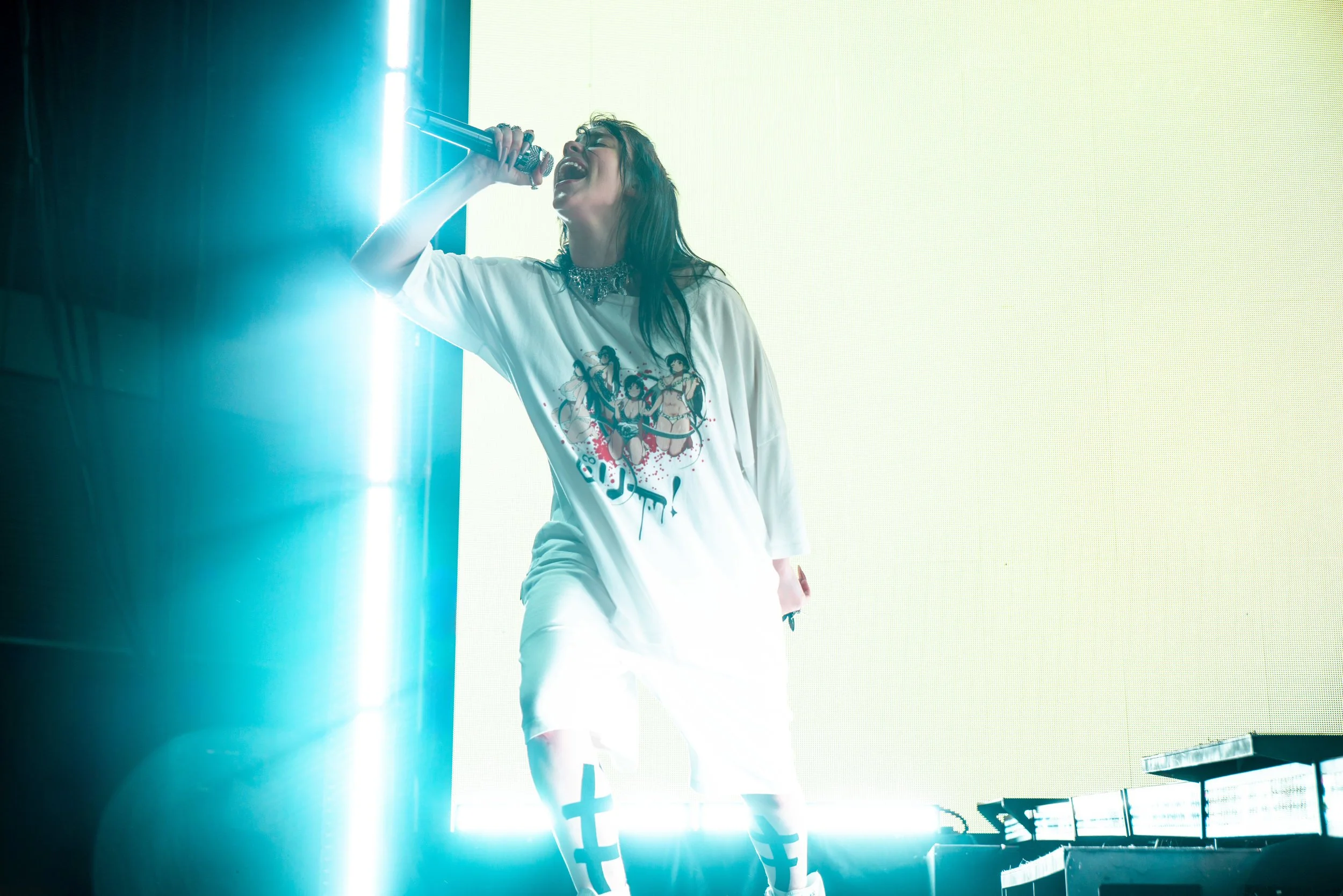 billie-eilish-equirk-118-RT.jpg