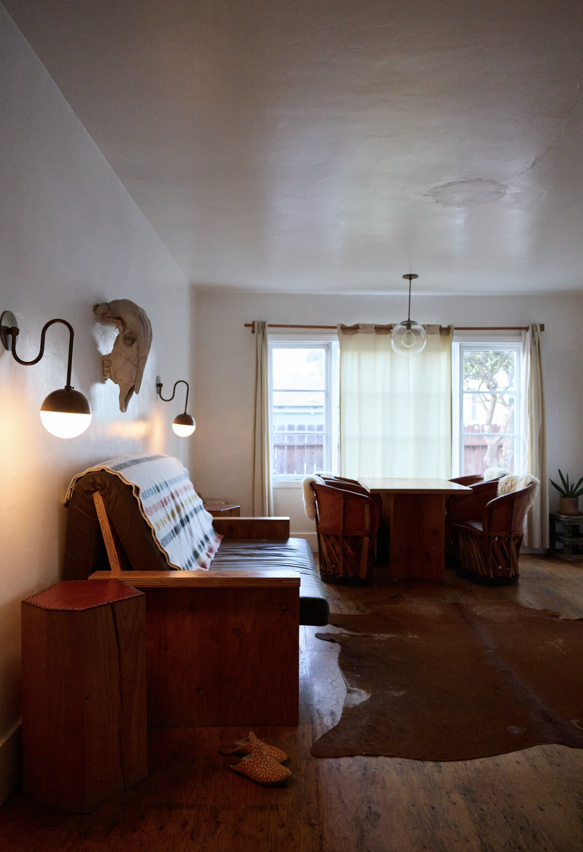 240926-28_SANTA_BARBARA_LOS_ALAMOS_Architectural_CALIFORNIA_Quirk_000865.png