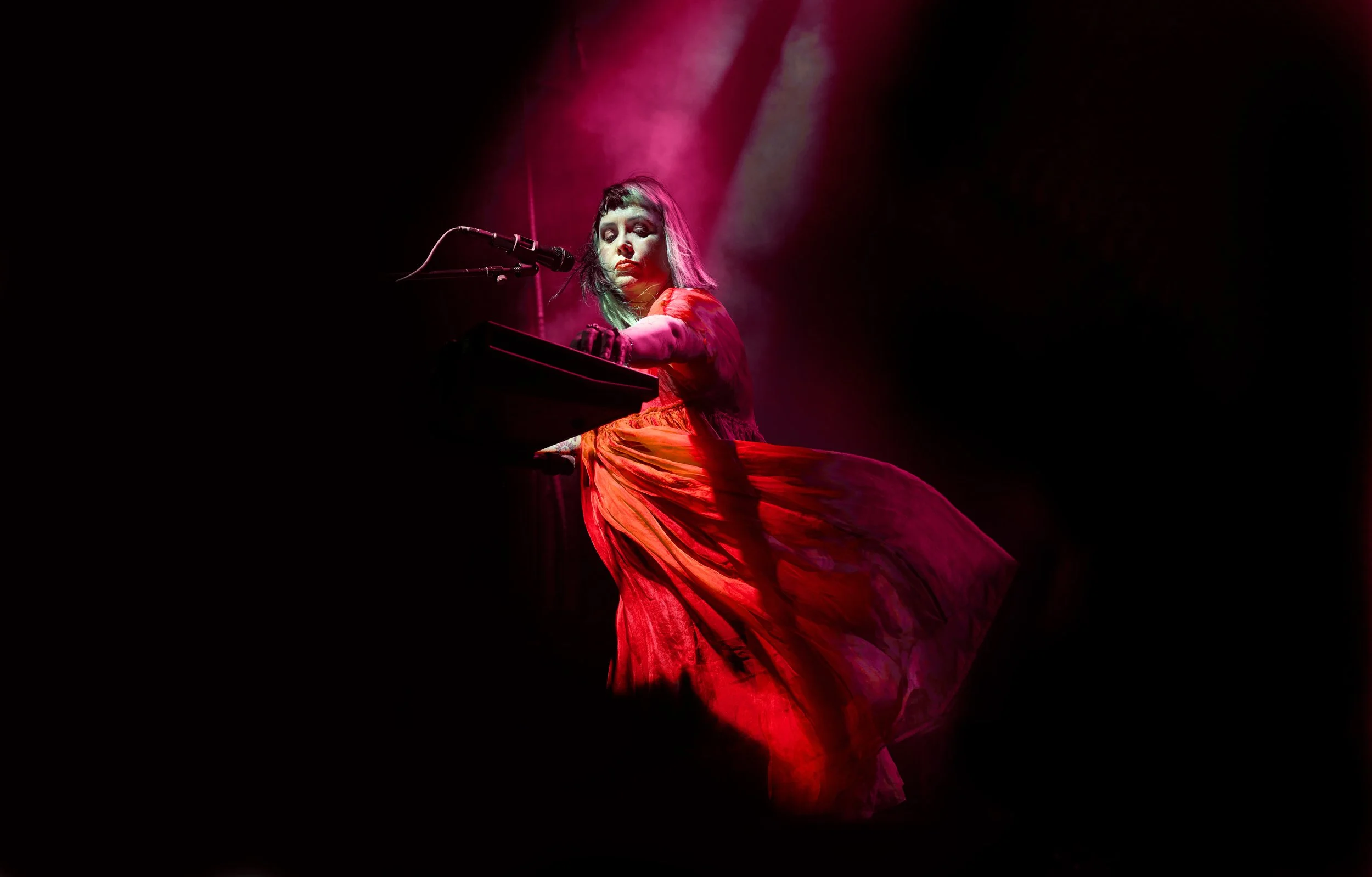 241103_LEVITATION_FEST_SLOWDIVE_VORHEX_ANGEL_Austin_Texas_Emily_Quirk_00012-3-ART-2.jpg