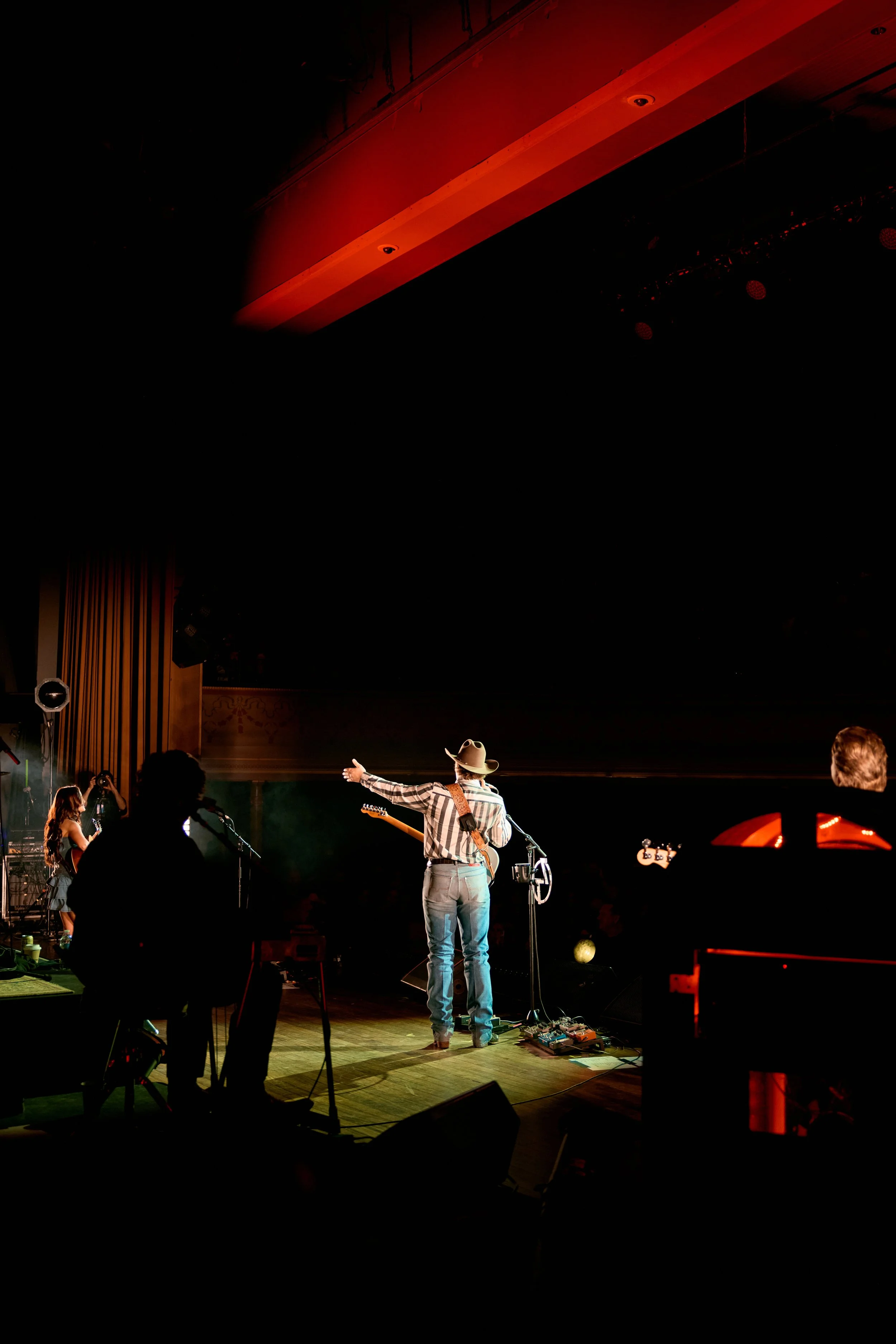 250228_Zach_Top_Ryman_Auditorium_February_Nashville_Emily_Quirk_000987.jpg