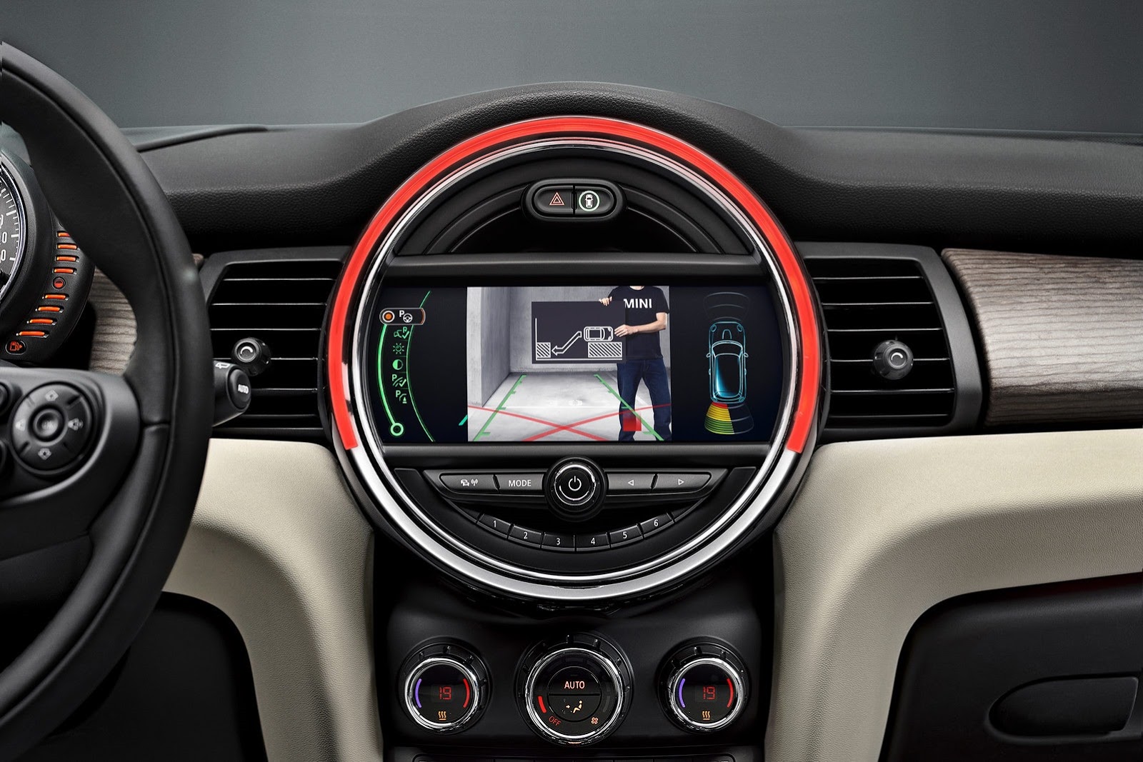 MINI / BMW