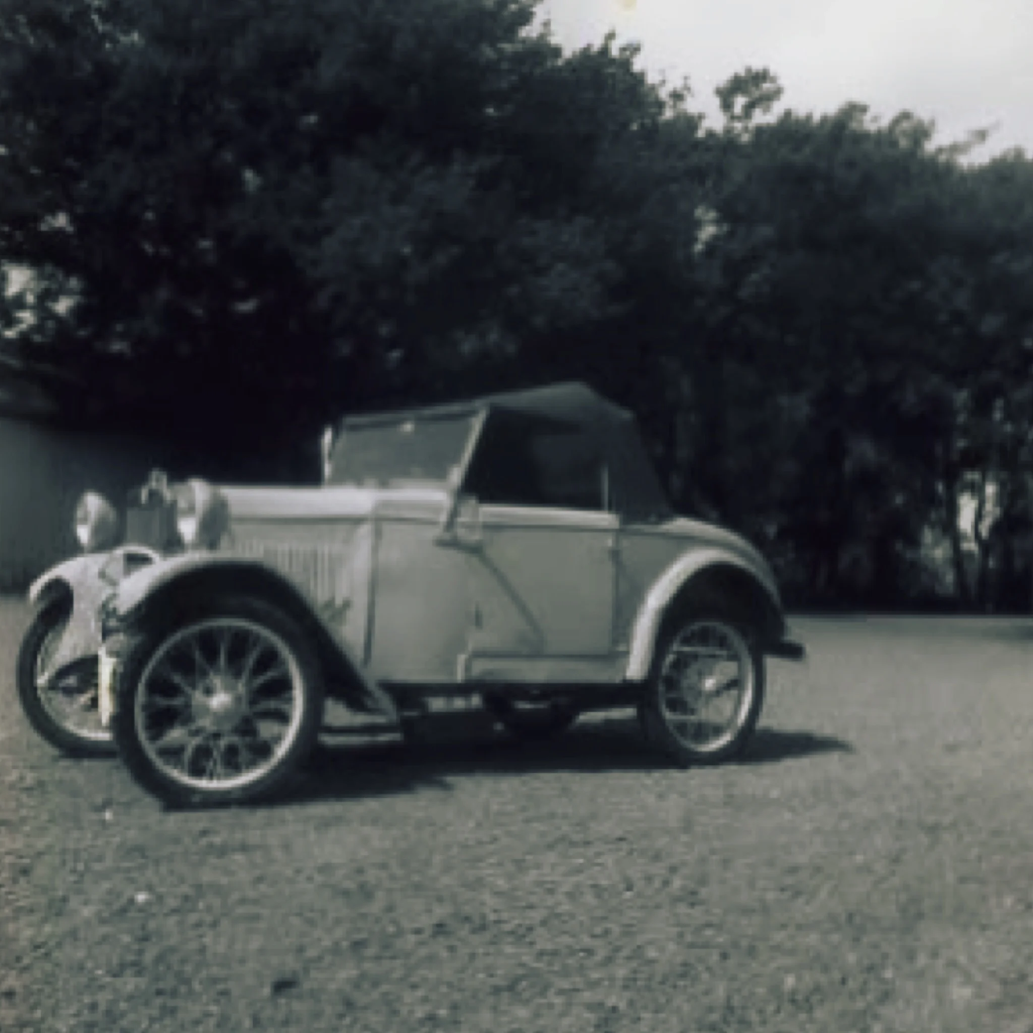 Image from www.oldclassiccar.co.uk