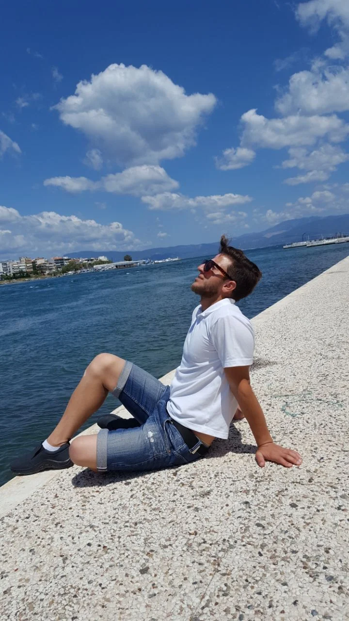 Sagvan enjoys a sunny Saturday in Chalkida.