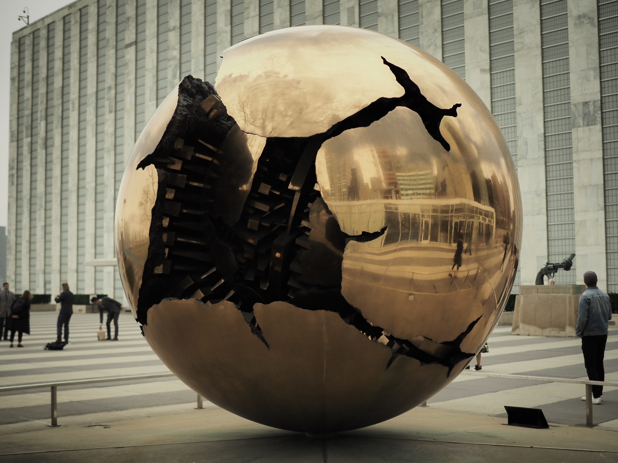 Arnaldo Pomodoro sculpture "Sphere within a Sphere"