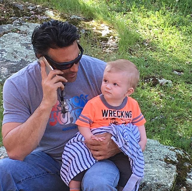 Teaching my nephew how to sell real estate #luxurylifestyle #realestate @carlosbradley #locatelli #locotv