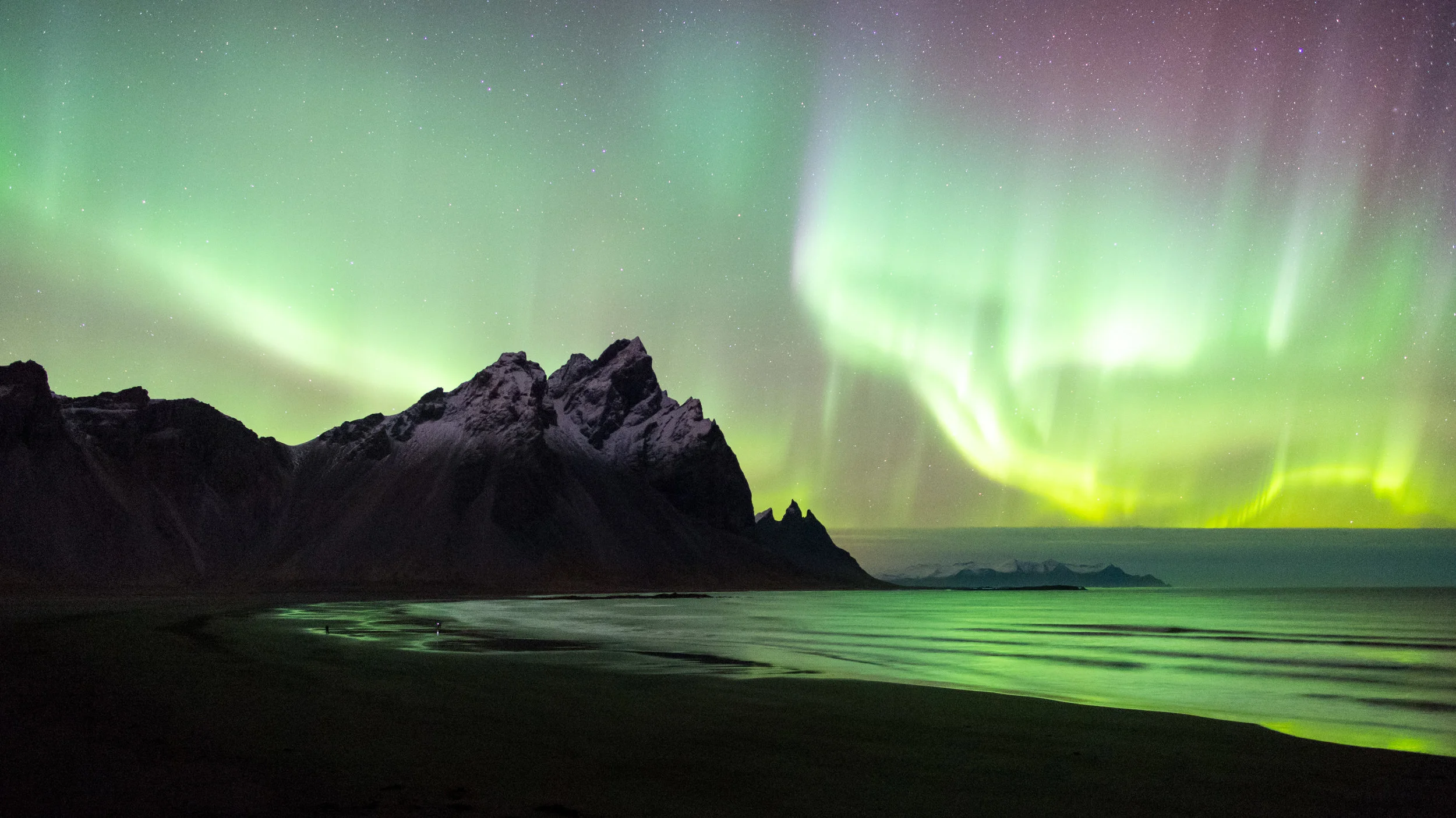 Vesturhorn Aurora.jpg
