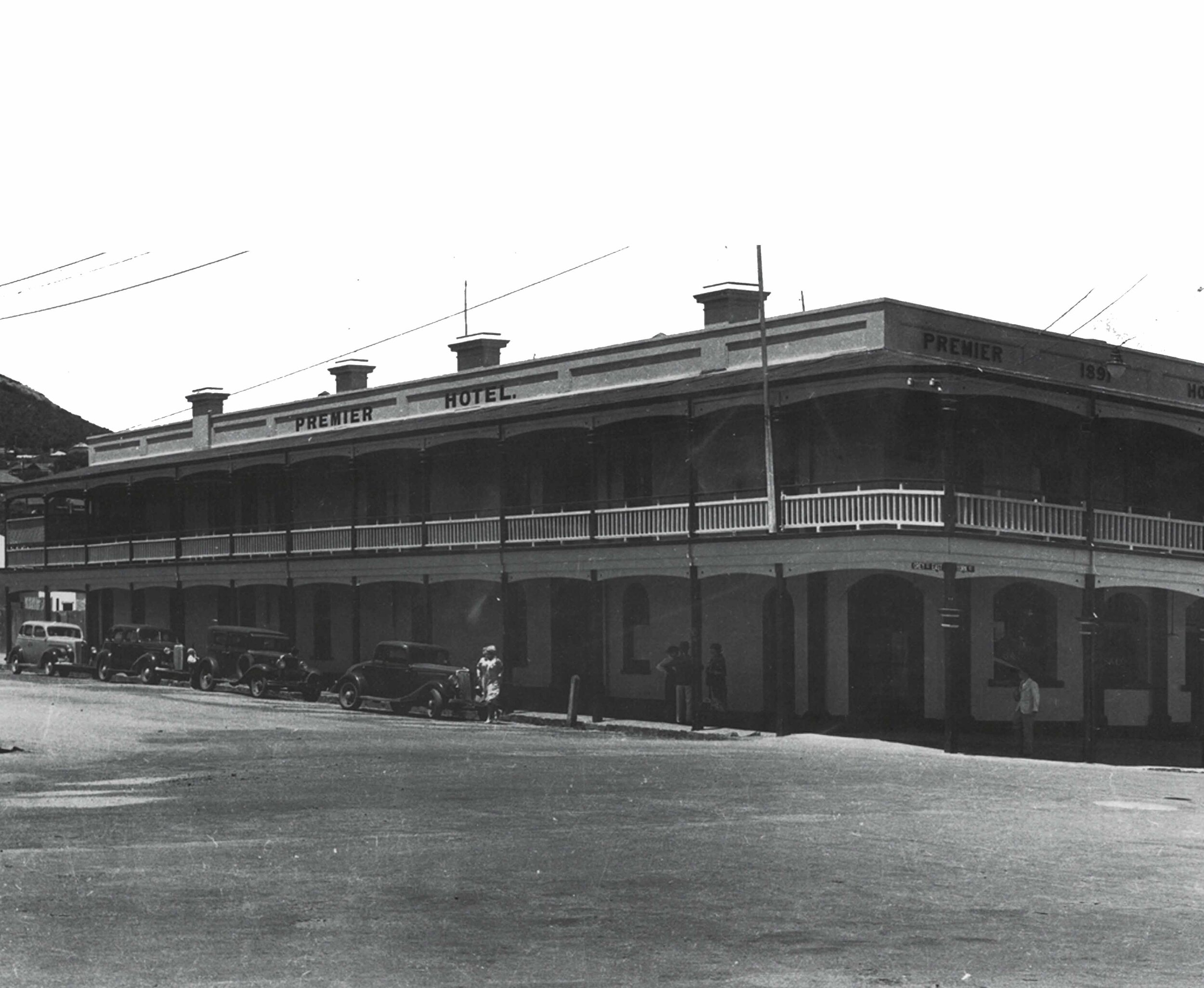 Premier Hotel Albany 1937.jpg