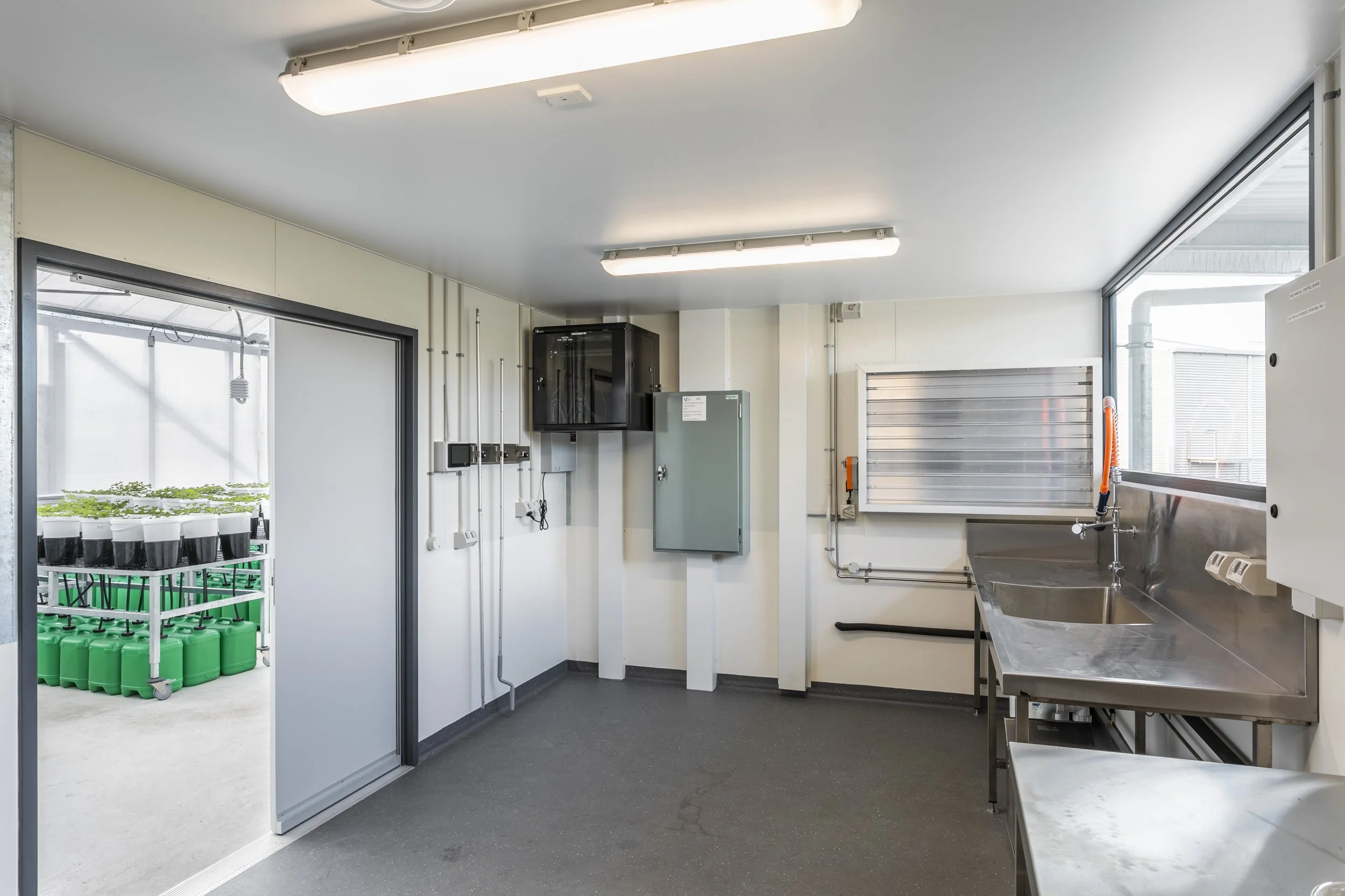 H&H Greenhouse-0007.jpg