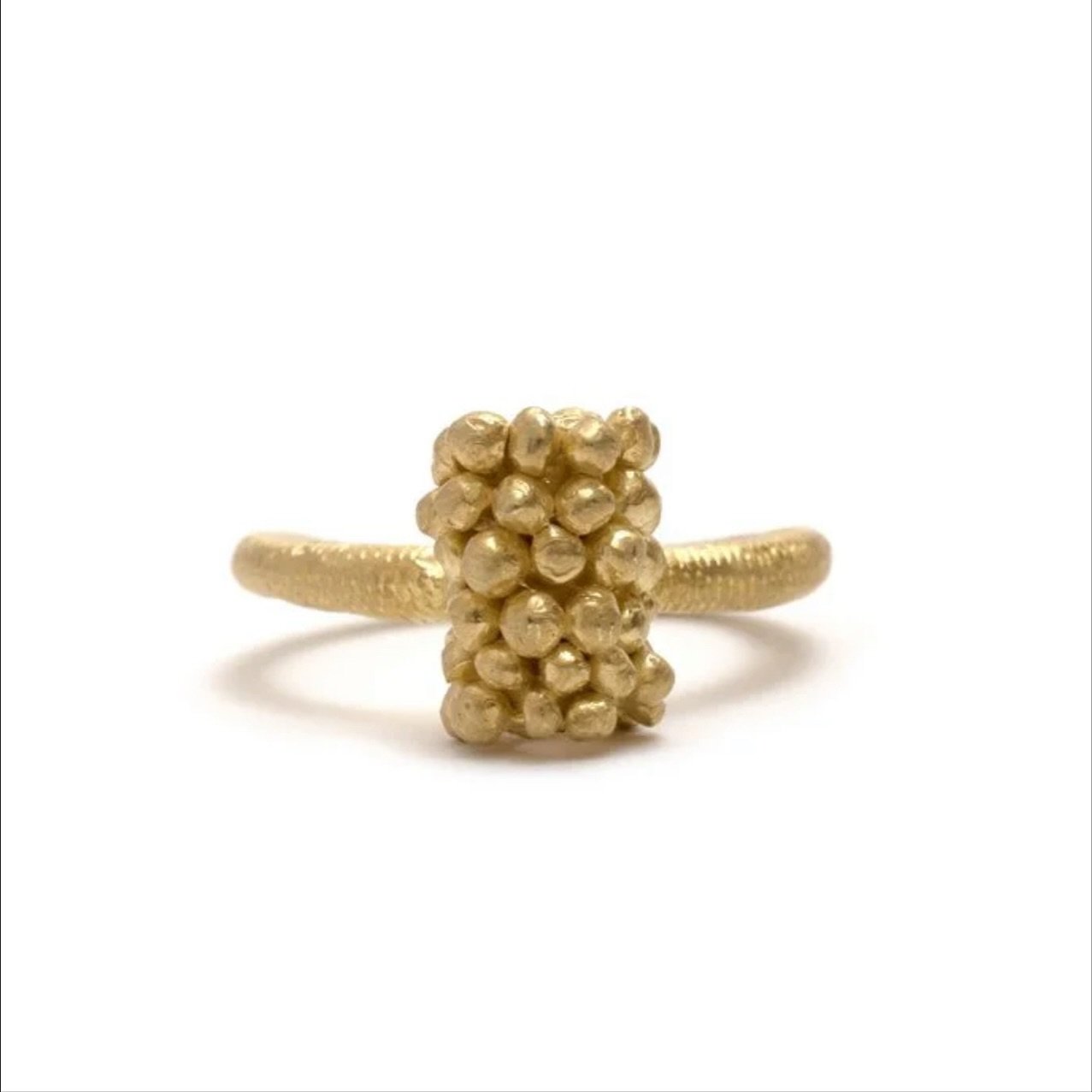 #75.
Handmade 18ct yellow gold ringwith hand engraving.

The 18ct yellow gold used to make this ring is completely refined from guaranteed 100% reclaimed and recycled precious metals.

#gold #rings #ringsofinstagram #18ct #18ctyellowgold #unique #uni