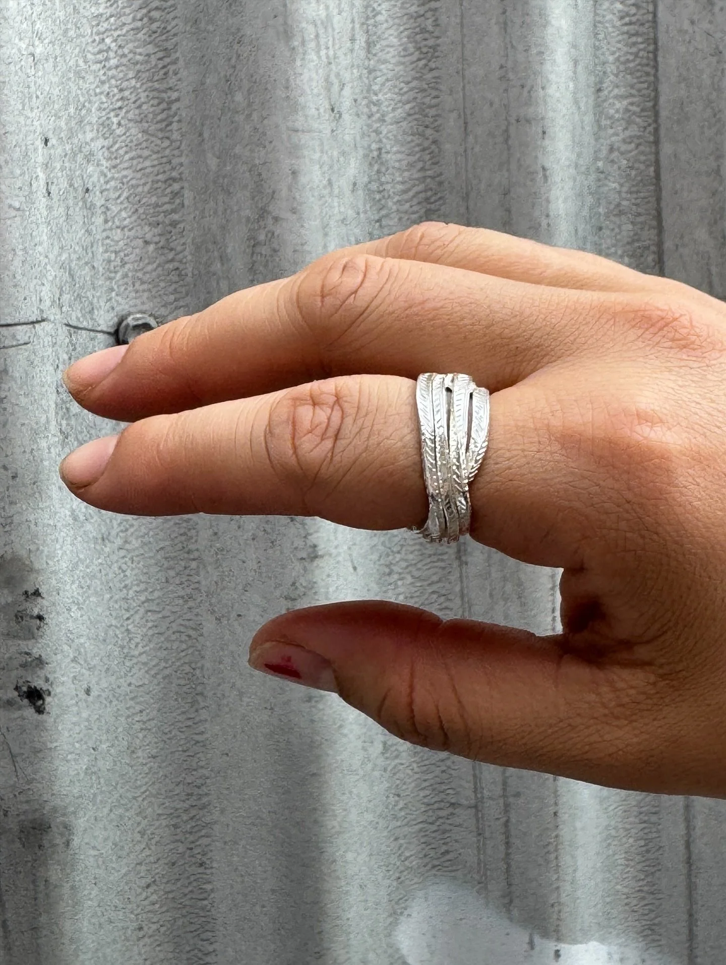 Handmade sterling silver ring with hand engraving. Each of these rings are one off pieces - no two are the same!

Available at @egetal - open today until 4pm✨

#katherinebowmanjewellery #unique #silverring #oneoff