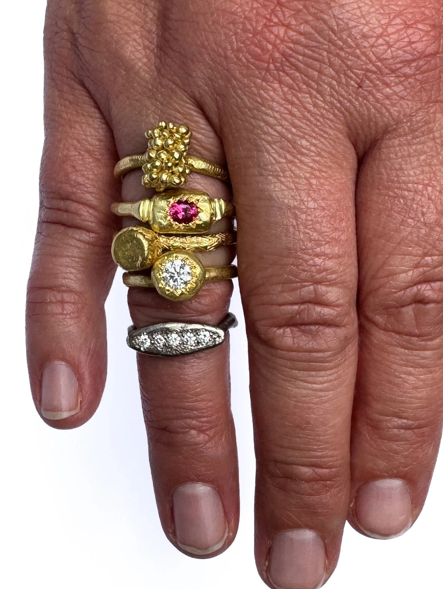 Ring Stack✨

#75.
#47.
Encens Ring
My Beloved Ring
Hope Ring

All available online and directly through the studio - open by appointment.

#katherinebowmanjewellery #unique #engagement