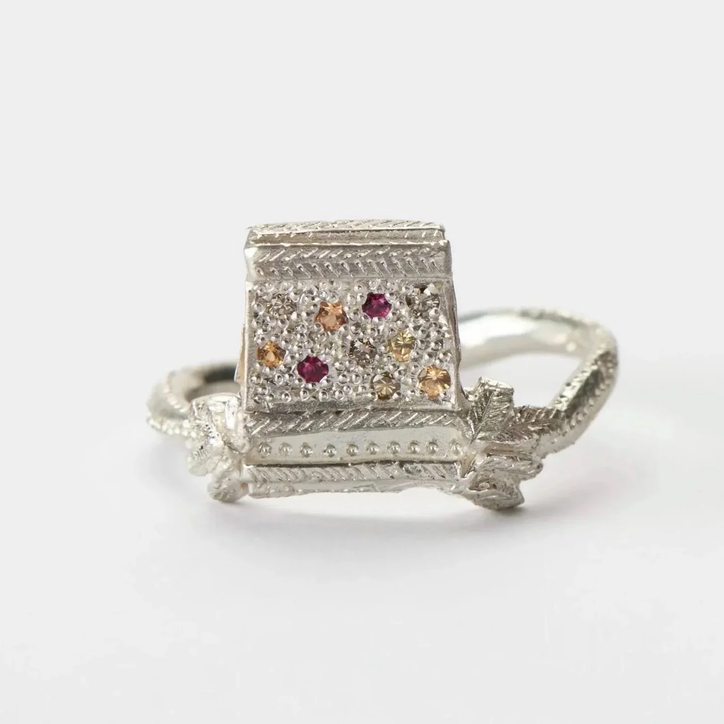 #115.
Sterling silver ring set with champagne diamonds, yellow sapphires and rubies.

There is one of these rings and it is exclusive to my studio and is available online.

#handmade # bespoke # jewellery #unique katherinebowmanjewellery