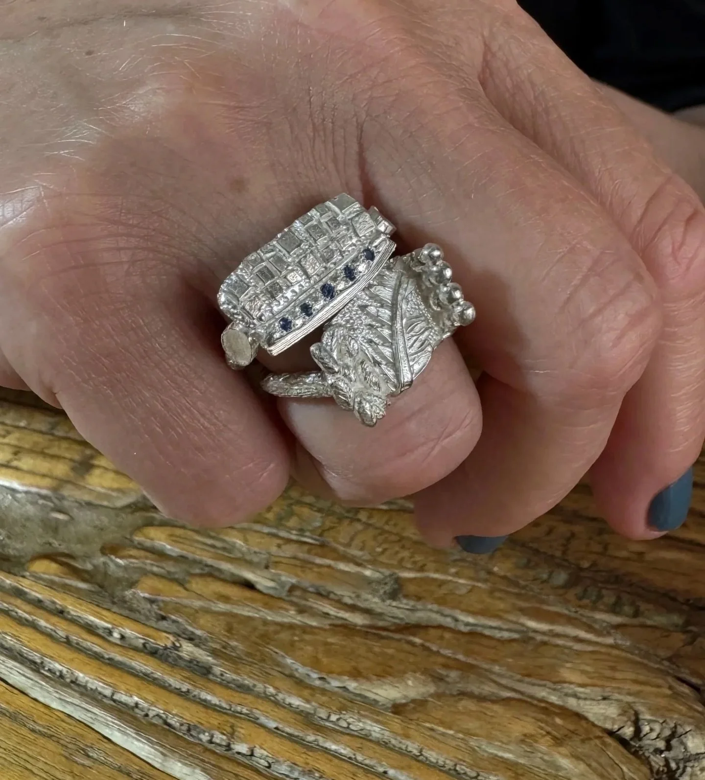 Embroidery is one of the oldest forms of textile practice, with origins that date back thousands of years across diverse cultures.

In early societies, it existed alongside other forms of adornment, such as jewellery and tattooing, situating the indi