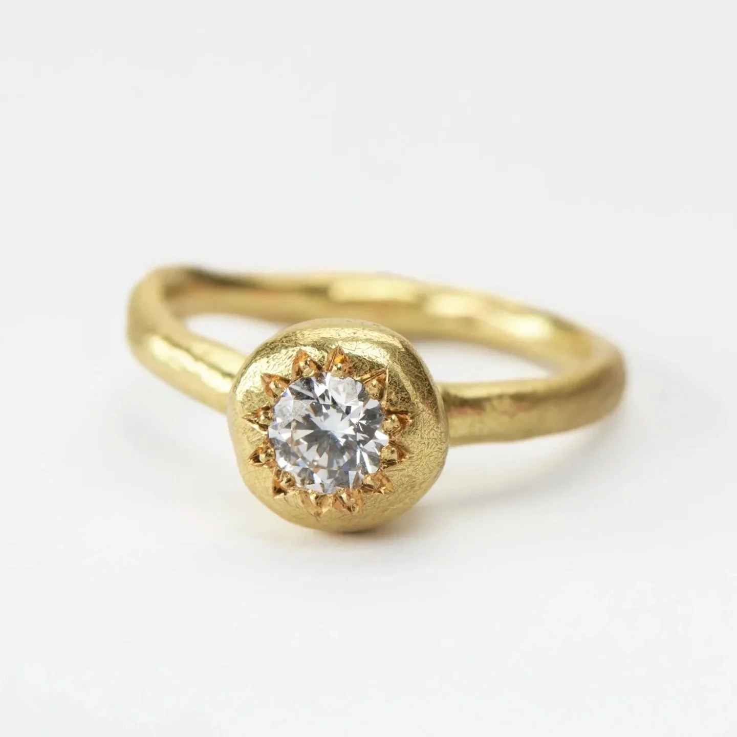 Beloved is defined as dearly loved, a much loved person.

18ct yellow gold My Beloved ring set with a 4.73mm round diamond. 0.40ct FSI2 GIA Certified.

Available now online and  through the studio. Open by appointment only.

#my #beloved #ring #handm