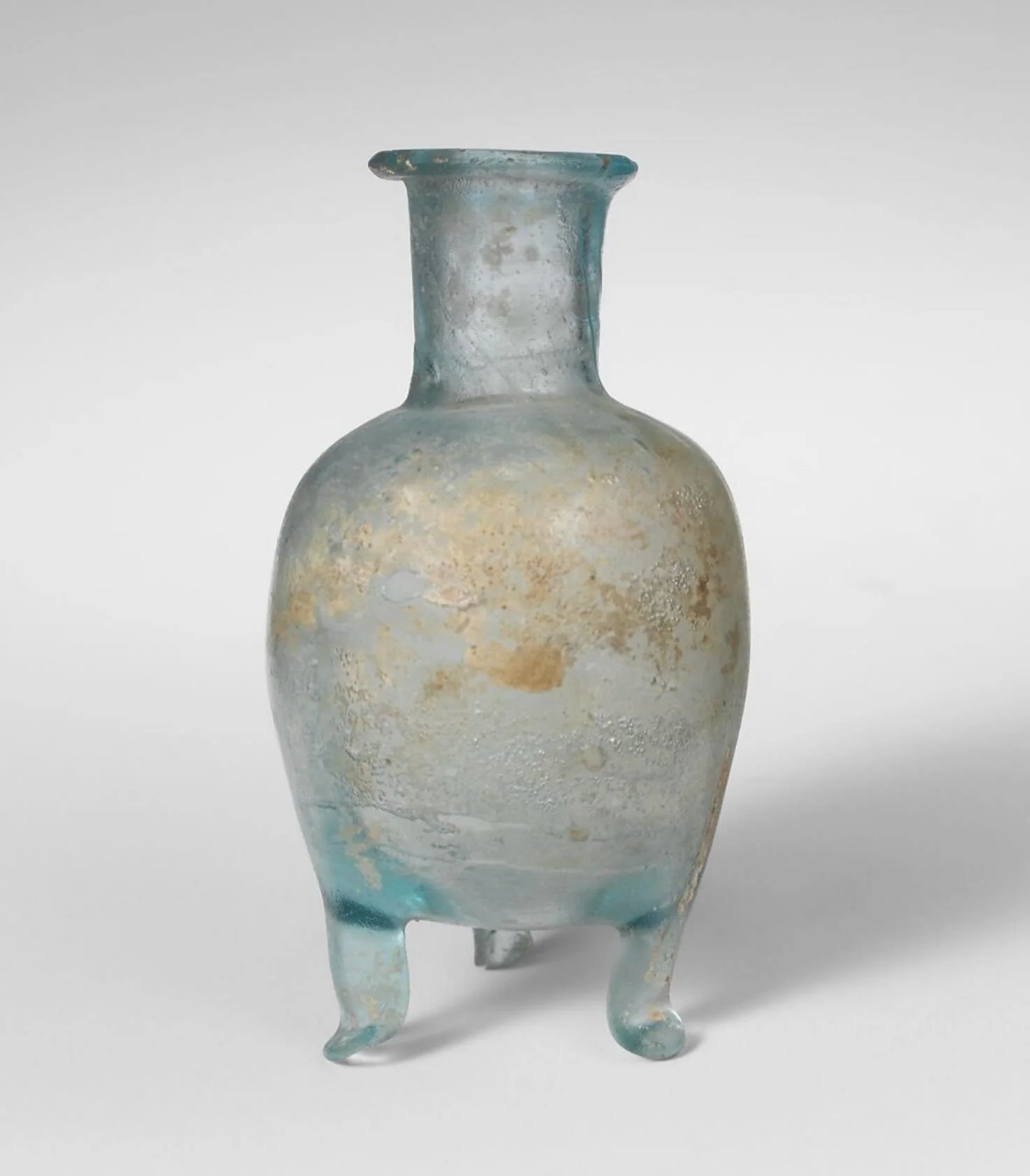 Inspiration via @rosannepugliese 

Ancient Roman glass vessel.

#inspiration #glass #objects #and #things