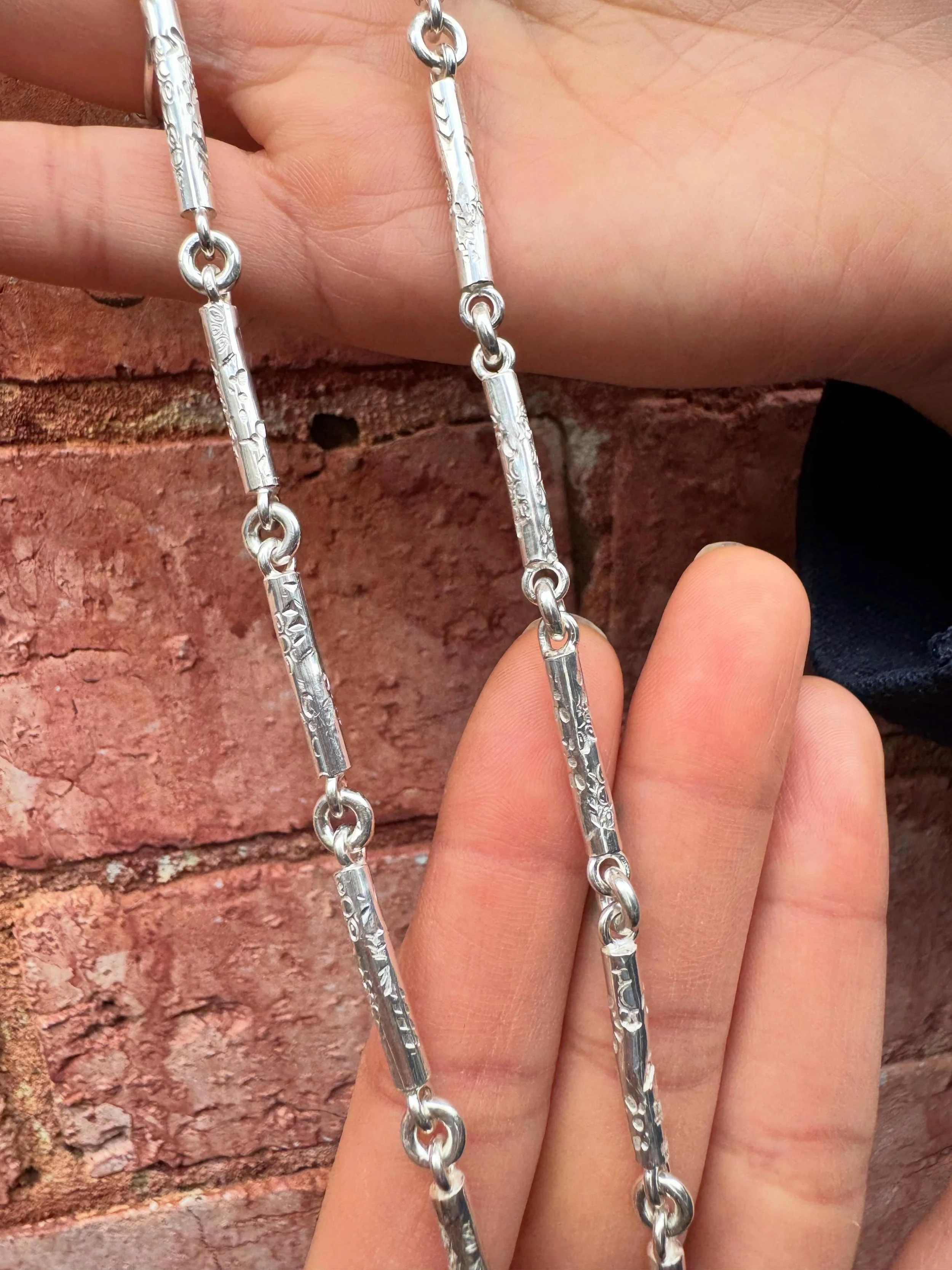 Sterling silver handmade necklace 
Series of One #169

🤲🏻 @magggieluu 

#sterlingsilver #chain #necklace #katherinebowmanjewellery