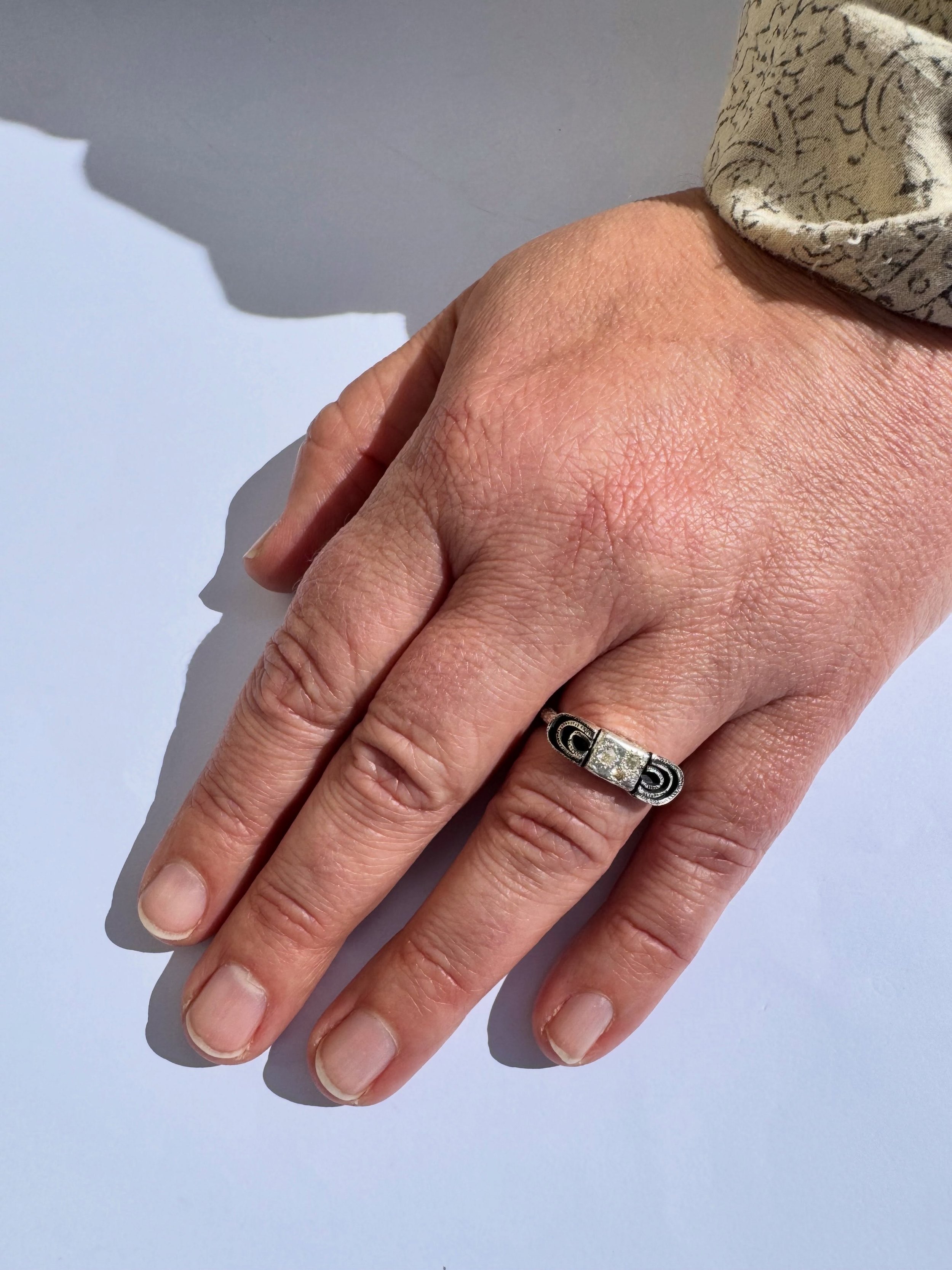 Series of One #176
Sterling silver, diamonds.

#handmade #diamondring #katherinebowmanjewellery