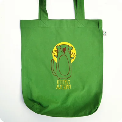 tote-otter.jpg
