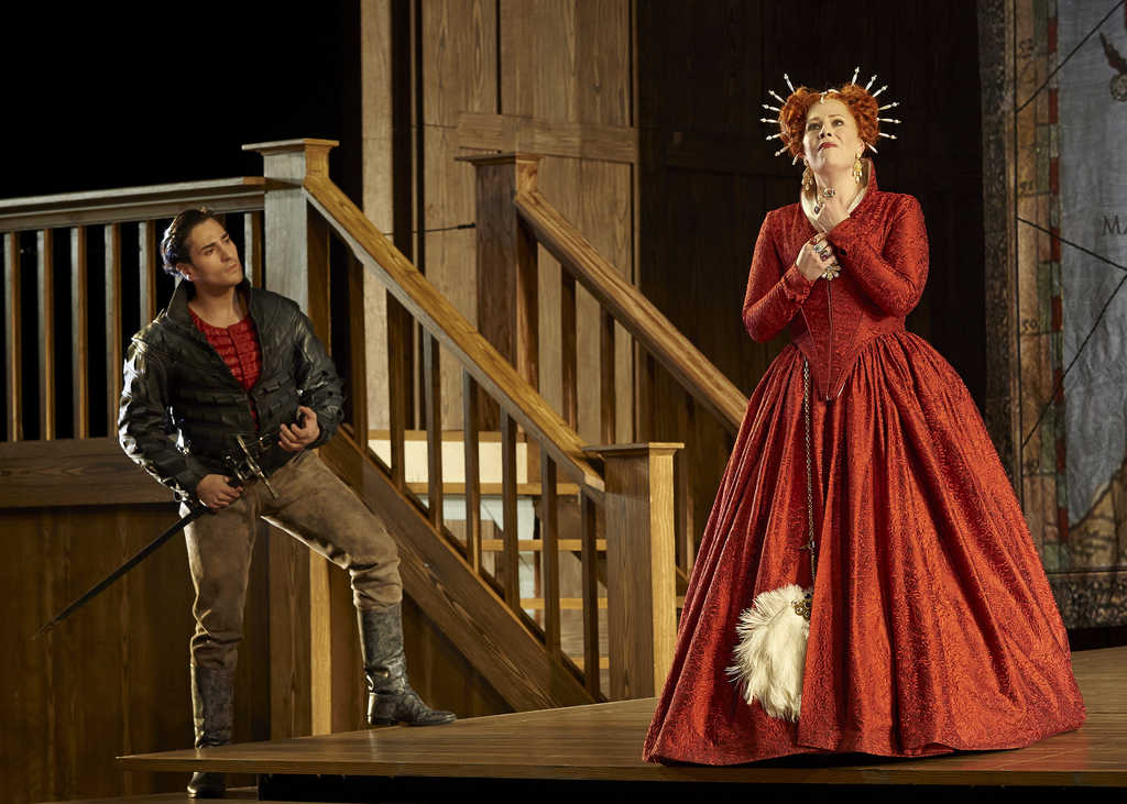 Leonardo Capalbo and Sondra Radvanovsky in Roberto Devereux
