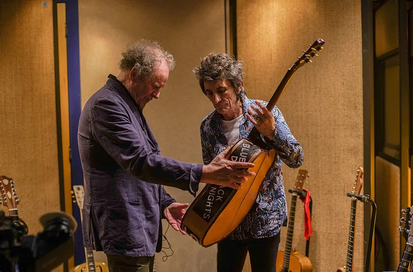 Ronnie Wood - Somebody Up There Likes Me