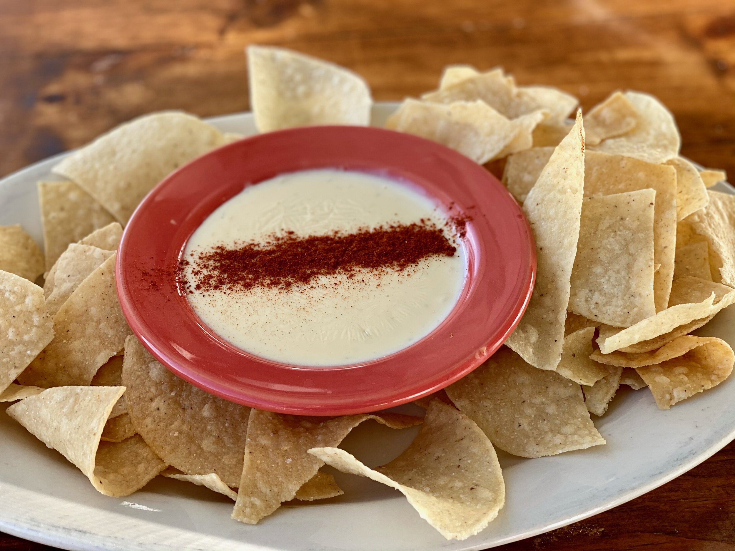 QUESO FUNDIDO &amp; CHIPS