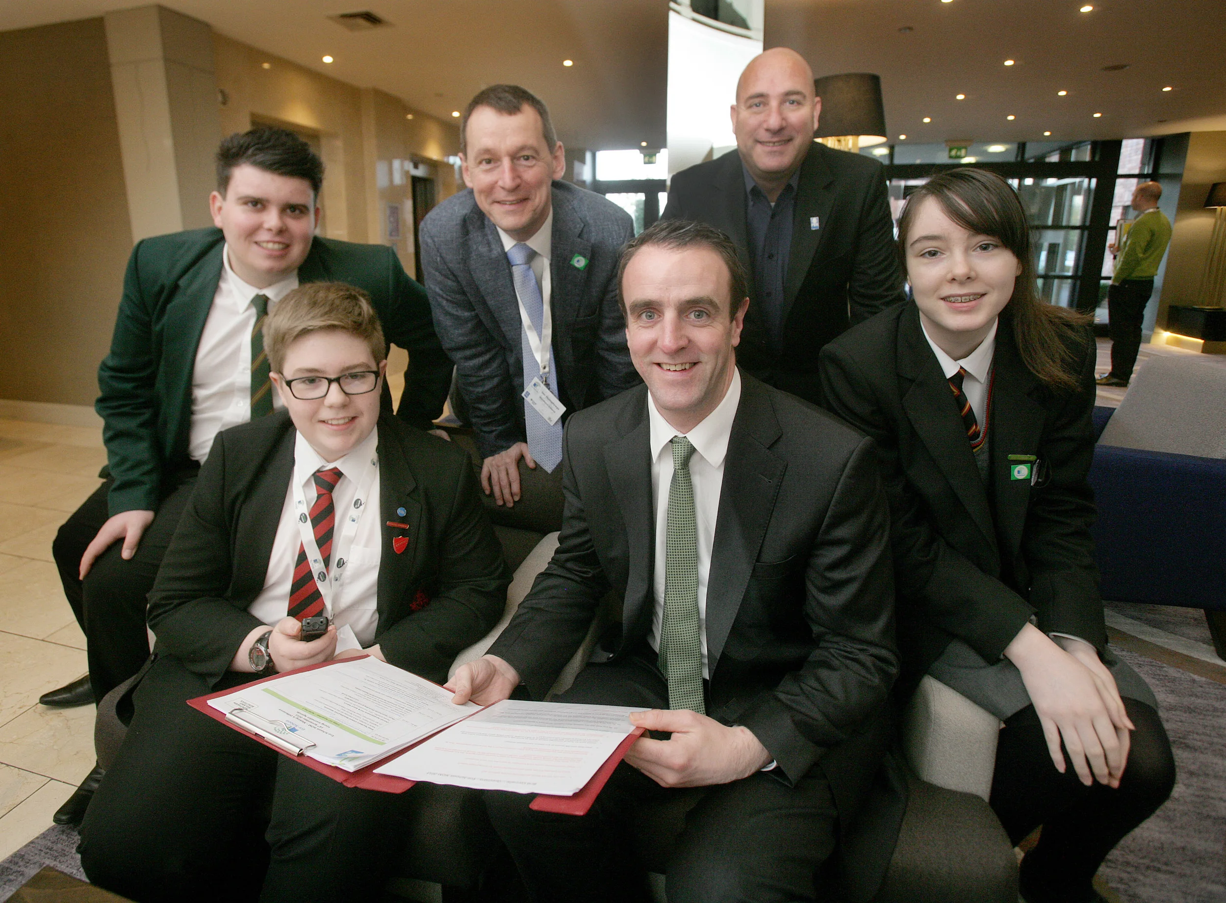 Pupils from Lagan College, Belfast and Rainey Endowed School, Magherafelt were there to report on the proceedings. L-R Nicolas Jamison, Lagan College; David Eagleson, Rainey Endowed; Dr Ian Humphreys, CEO Keep Northern Ireland Beautiful; Mark H Durkan MLA, Minister of the Environment; Daniel Schaffer, CEO Foundation for Environmental Education; and Amy McCloy, Lagan College.