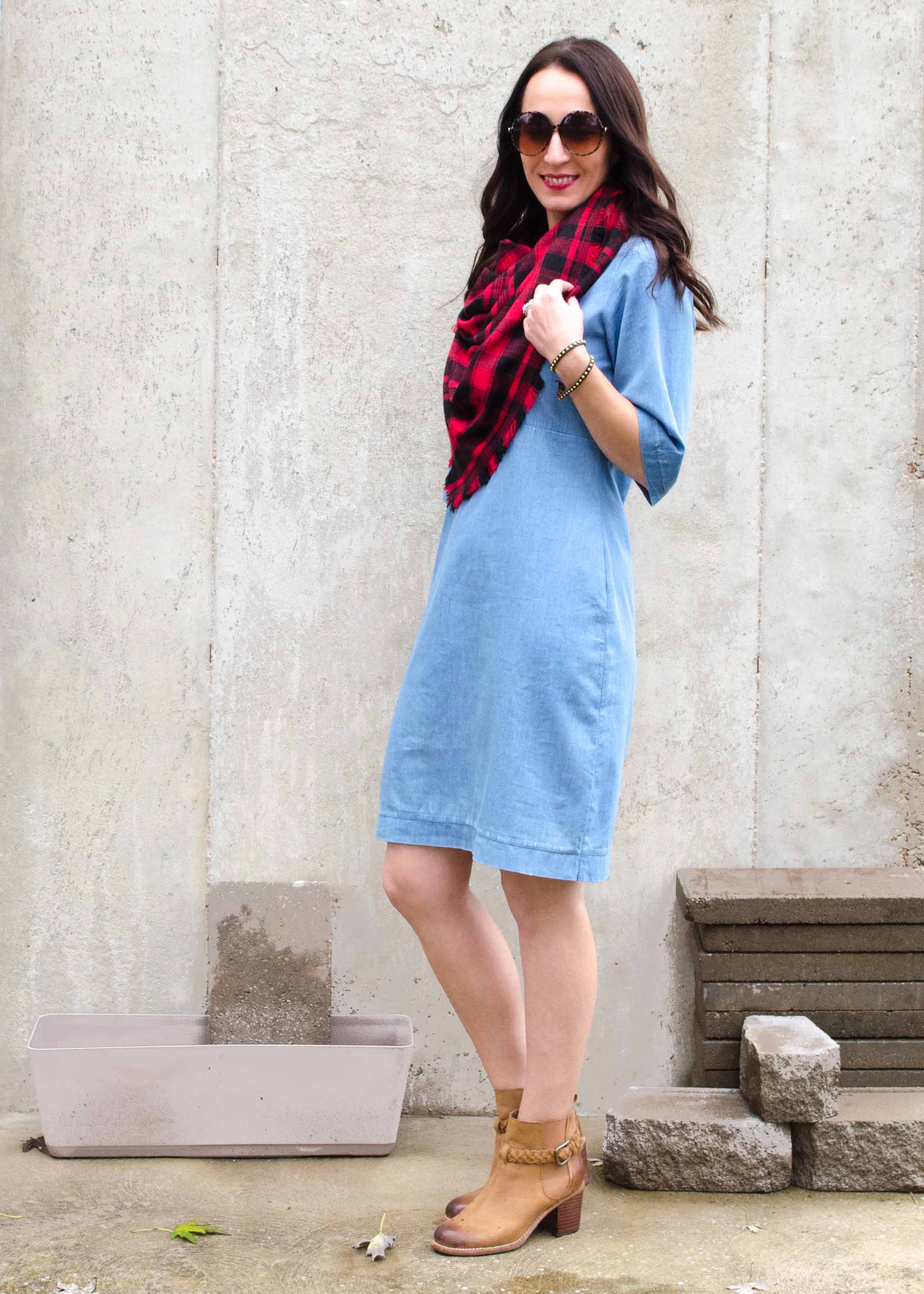 Blanket Scarf: DIY (No Sew) Flannel Blanket Scarf Tutorial | Boots: Sperry 